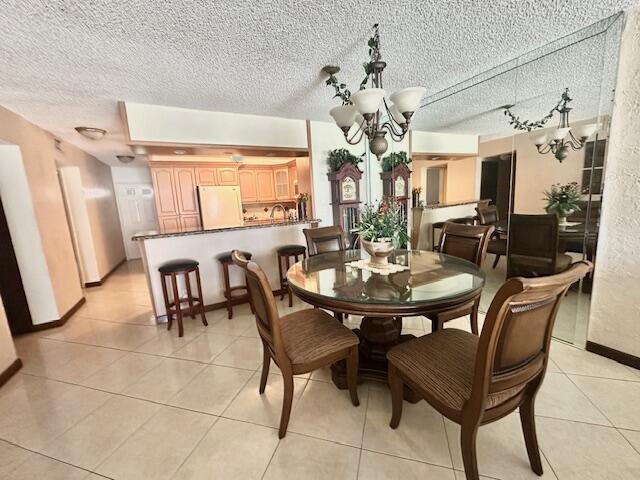 Dining Area Dining Area