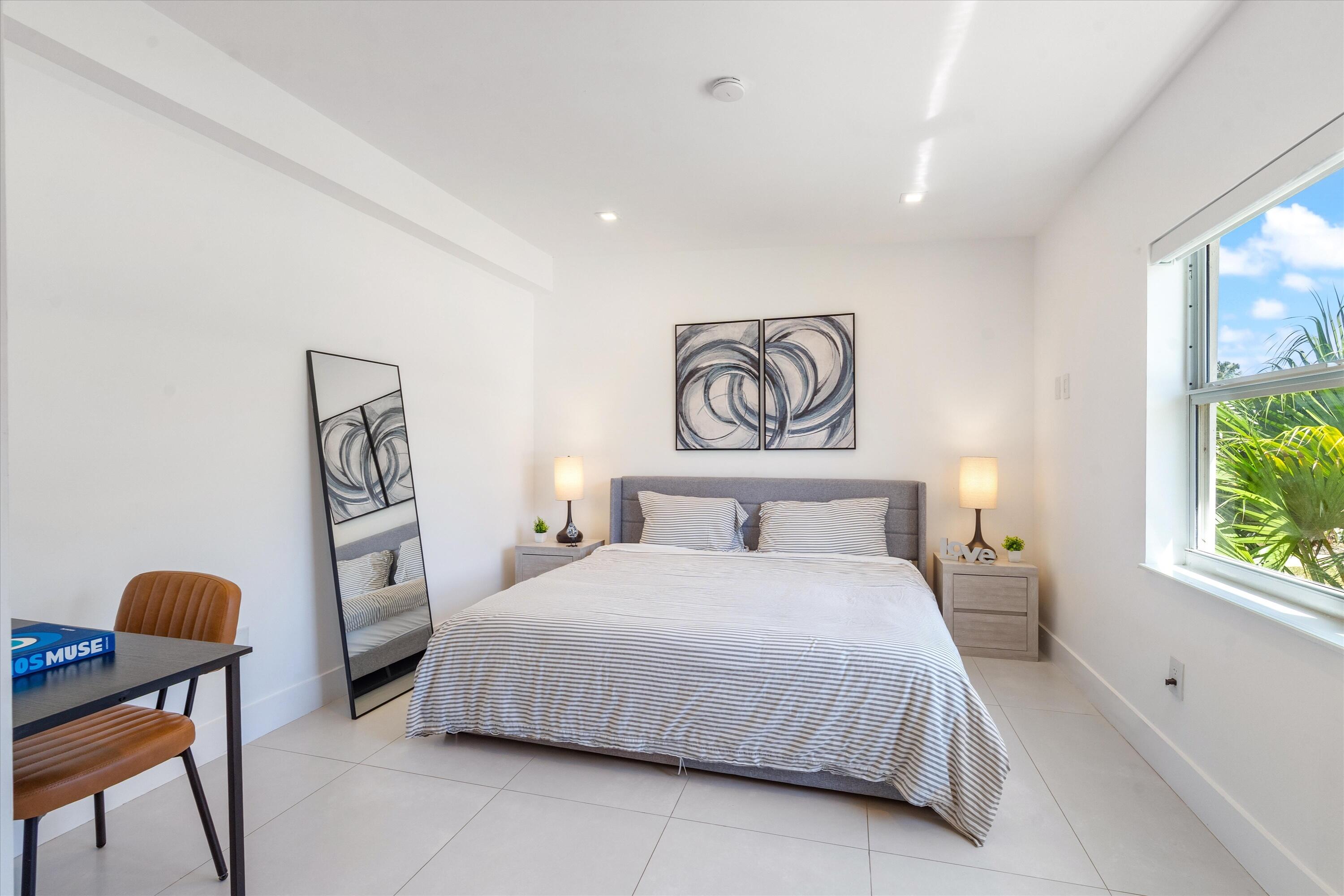 24-209 NE 27TH DRIVE WILTON MANORS, FL-5