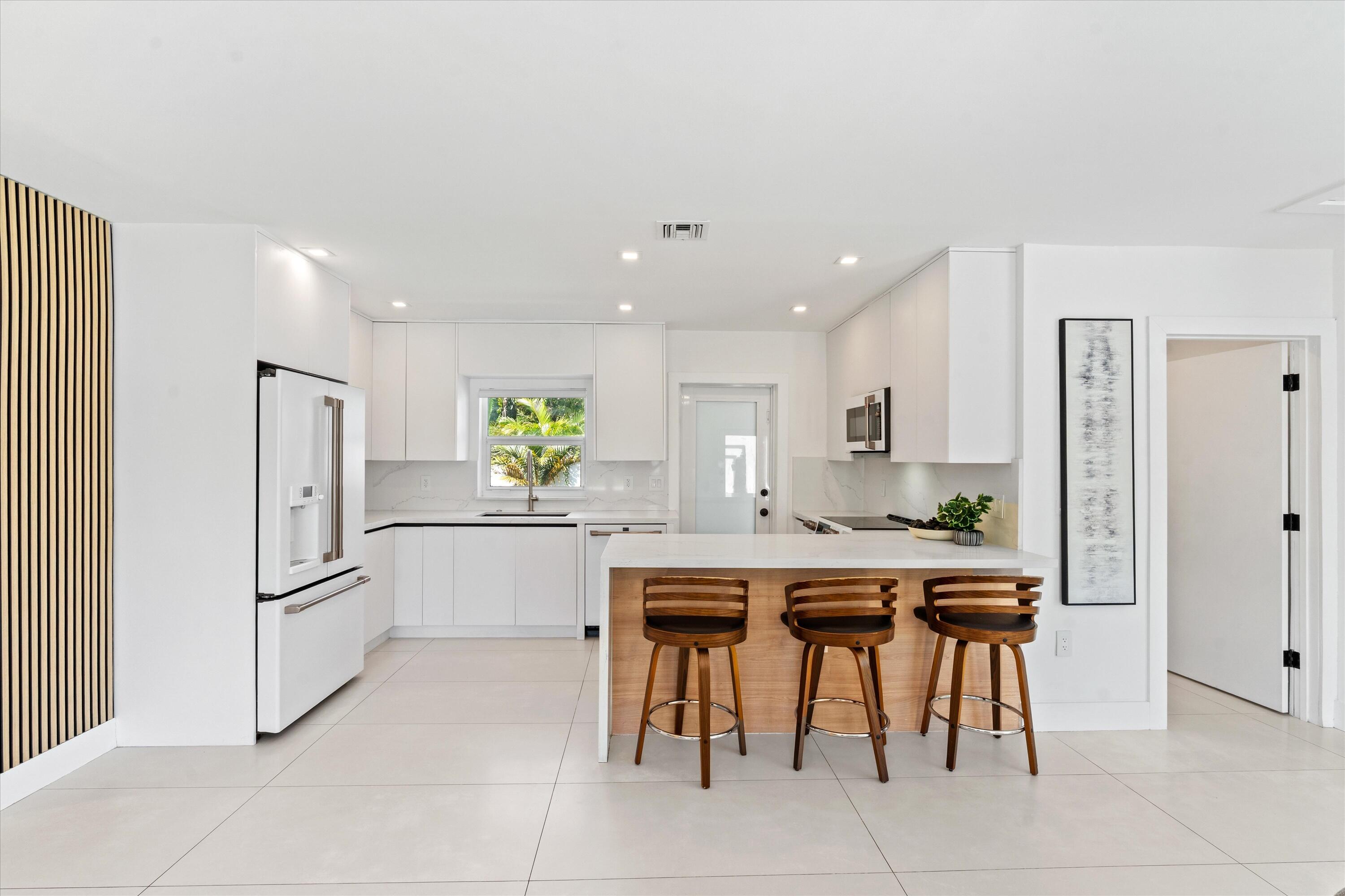 10-209 NE 27TH DRIVE WILTON MANORS, FL-5 10-209 NE 27TH DRIVE WILTON MANORS, FL-5