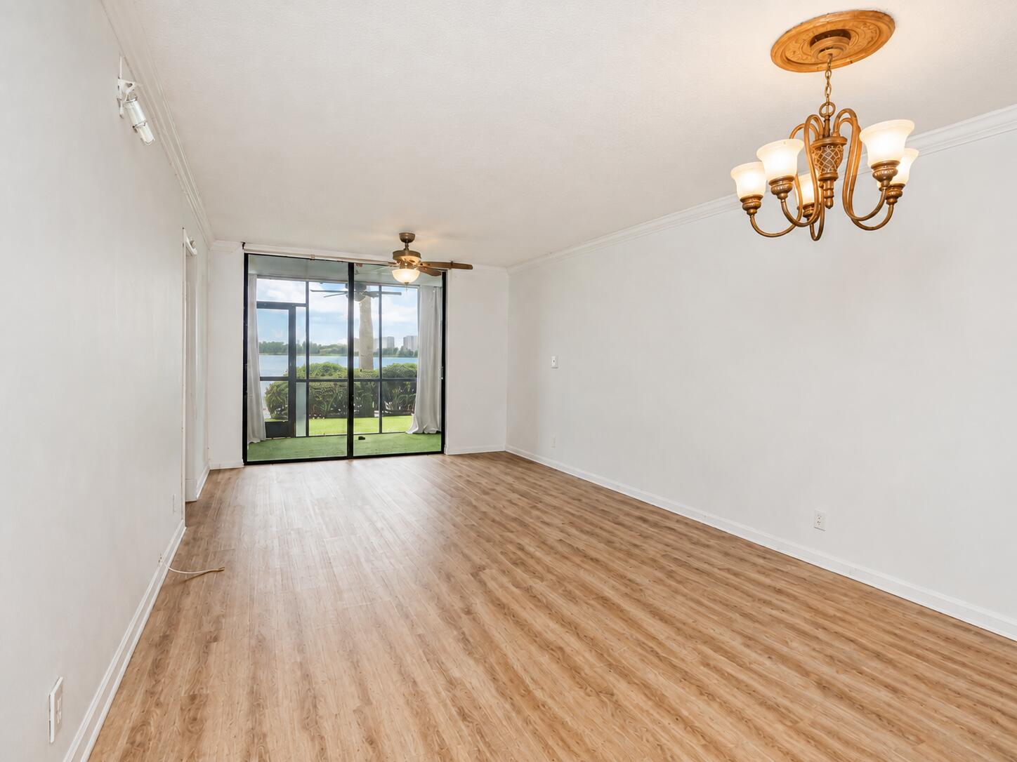 Living - Dining - Kitchen