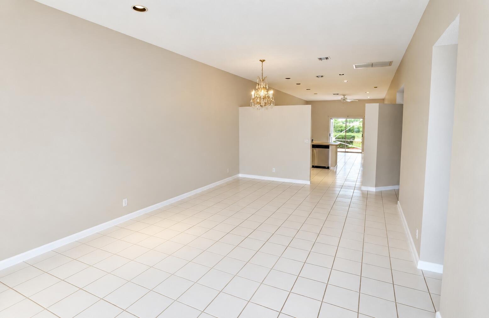 Living Room / Dining Room