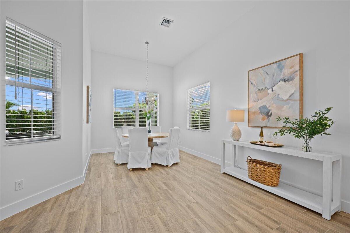 Flexible Sitting Area