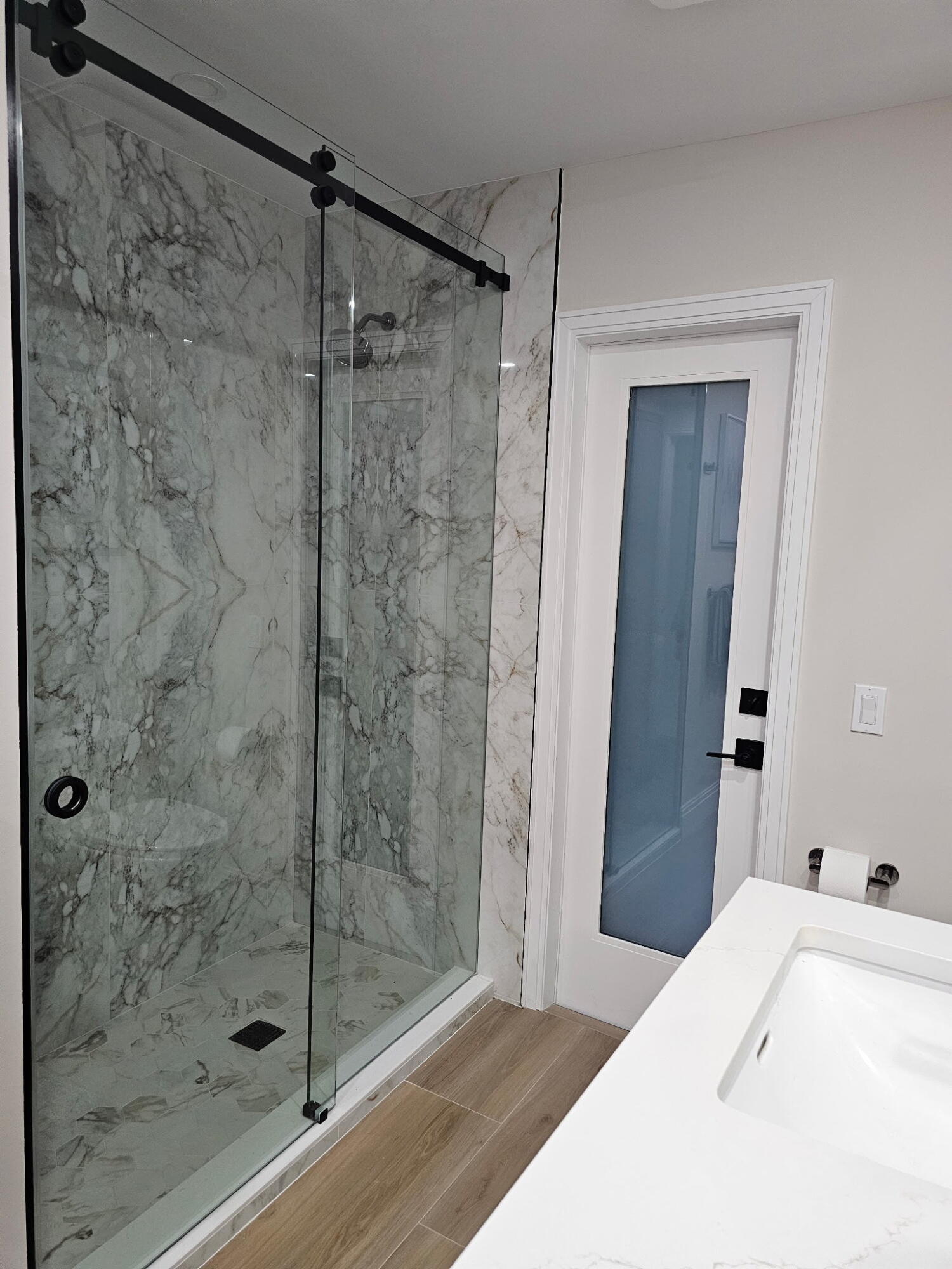 Bathroom 2 / Cabana