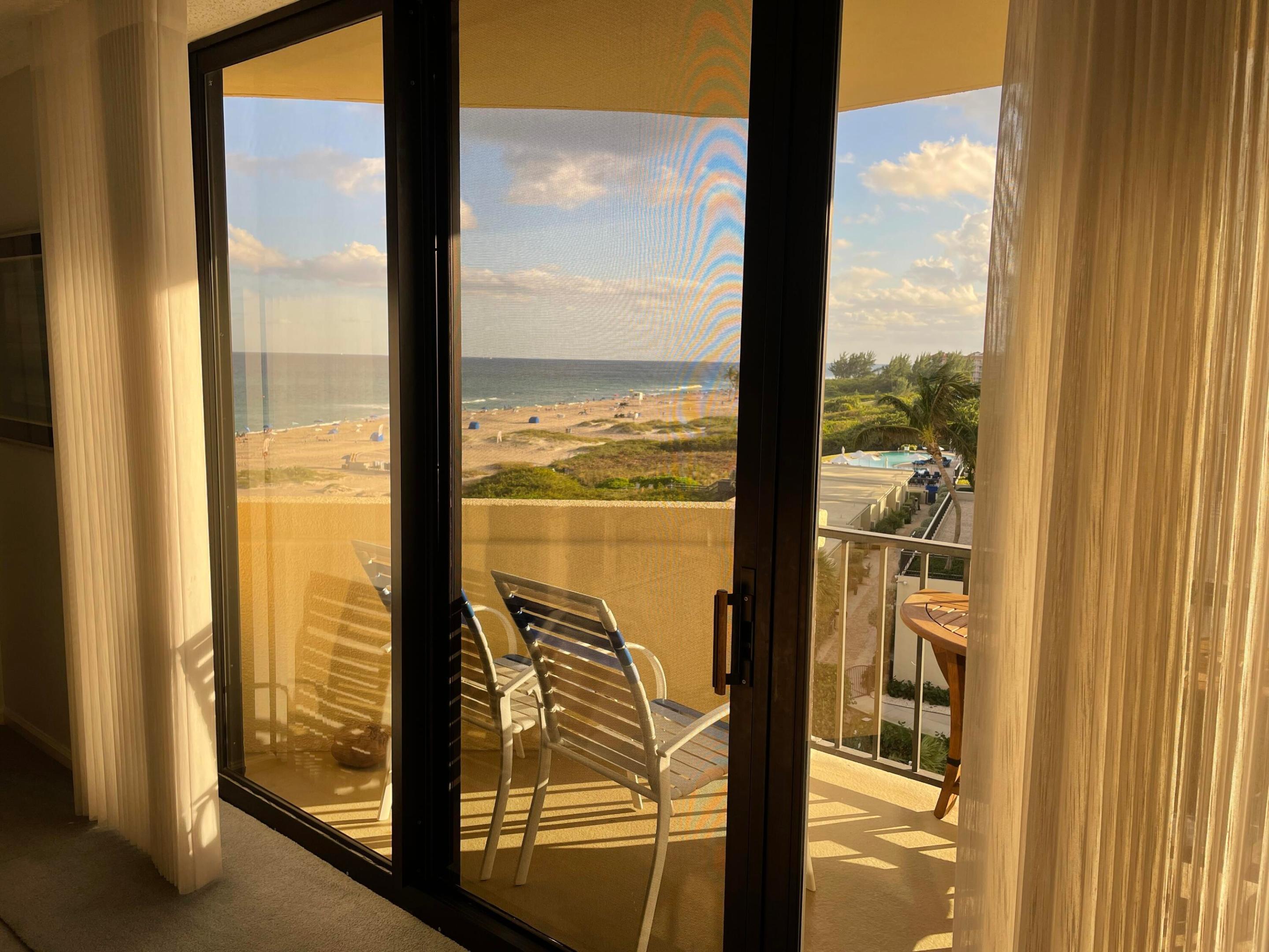 balcony9