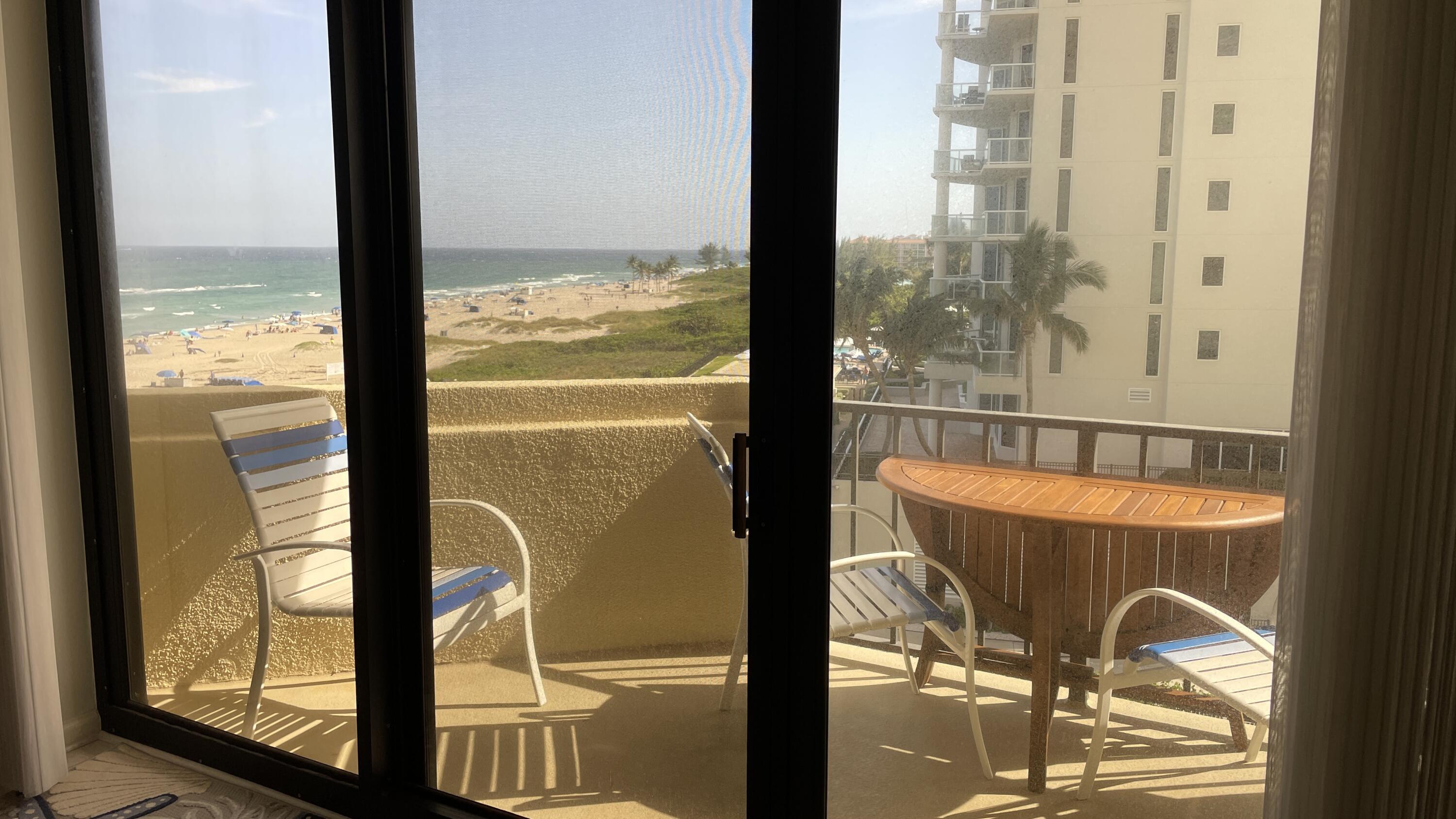balcony7