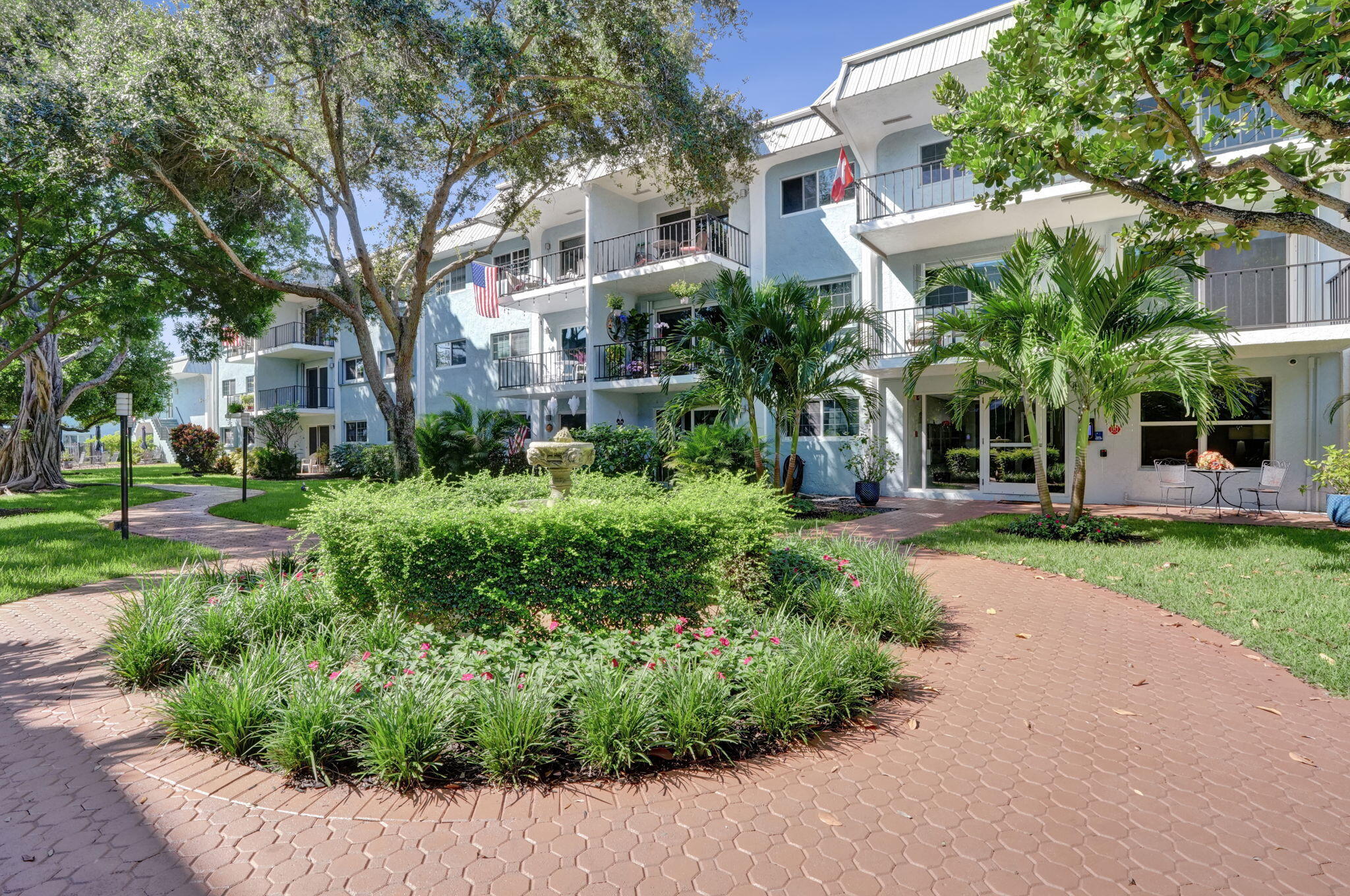 6-web-or-mls-DSC00754 6-web-or-mls-DSC00754