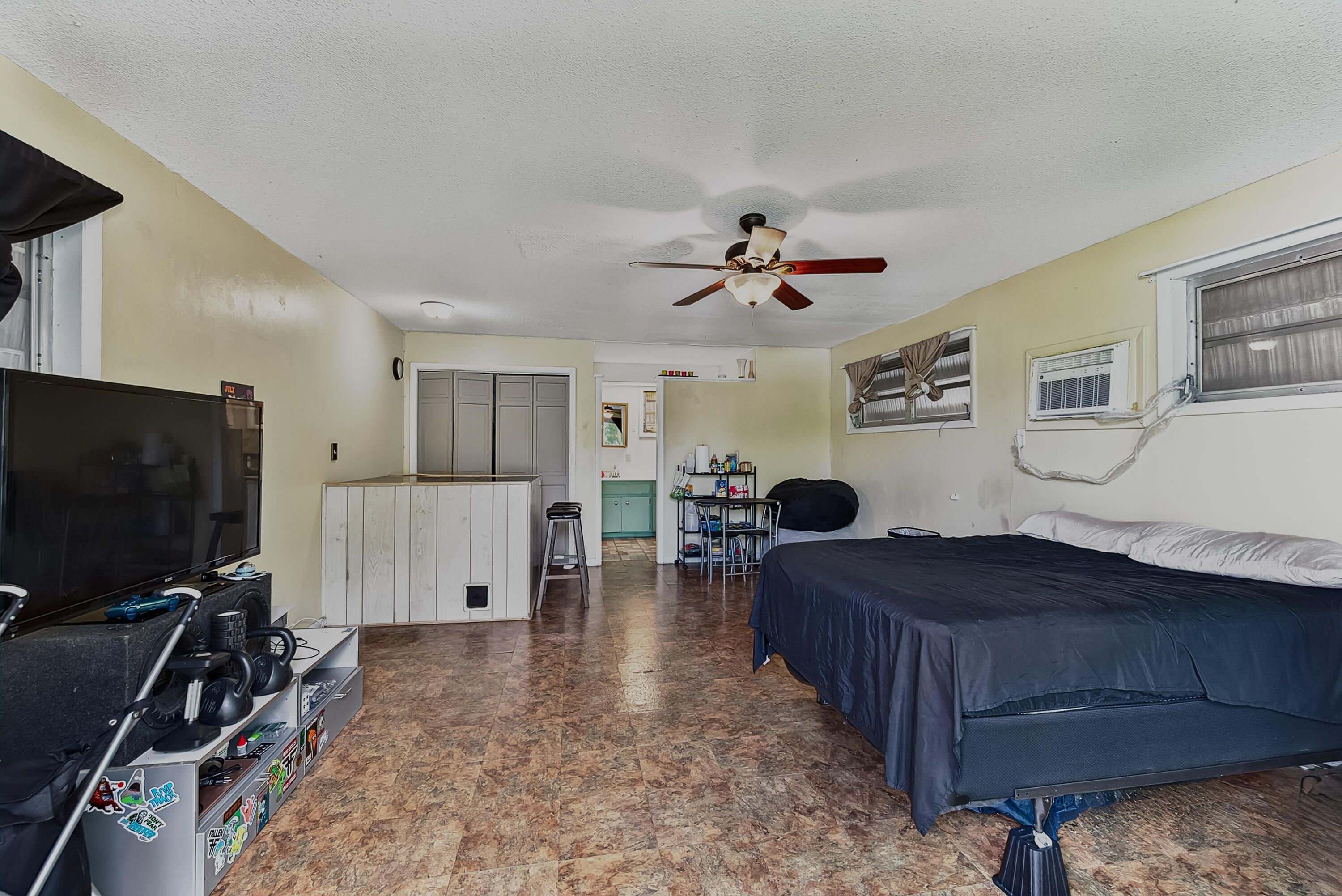 2nd floor studio