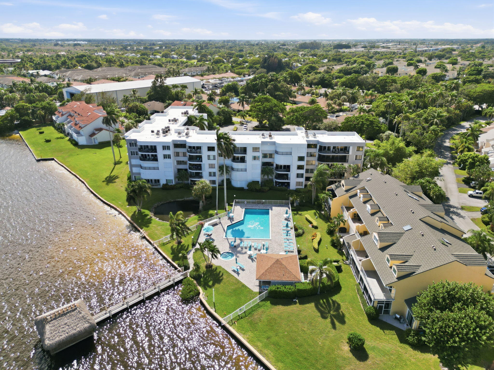 droneofbuildingfacingsouth