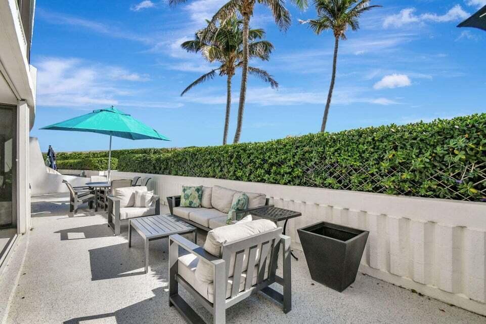 Patio g