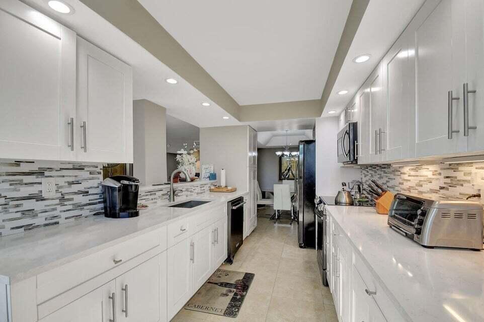 Kitchen c