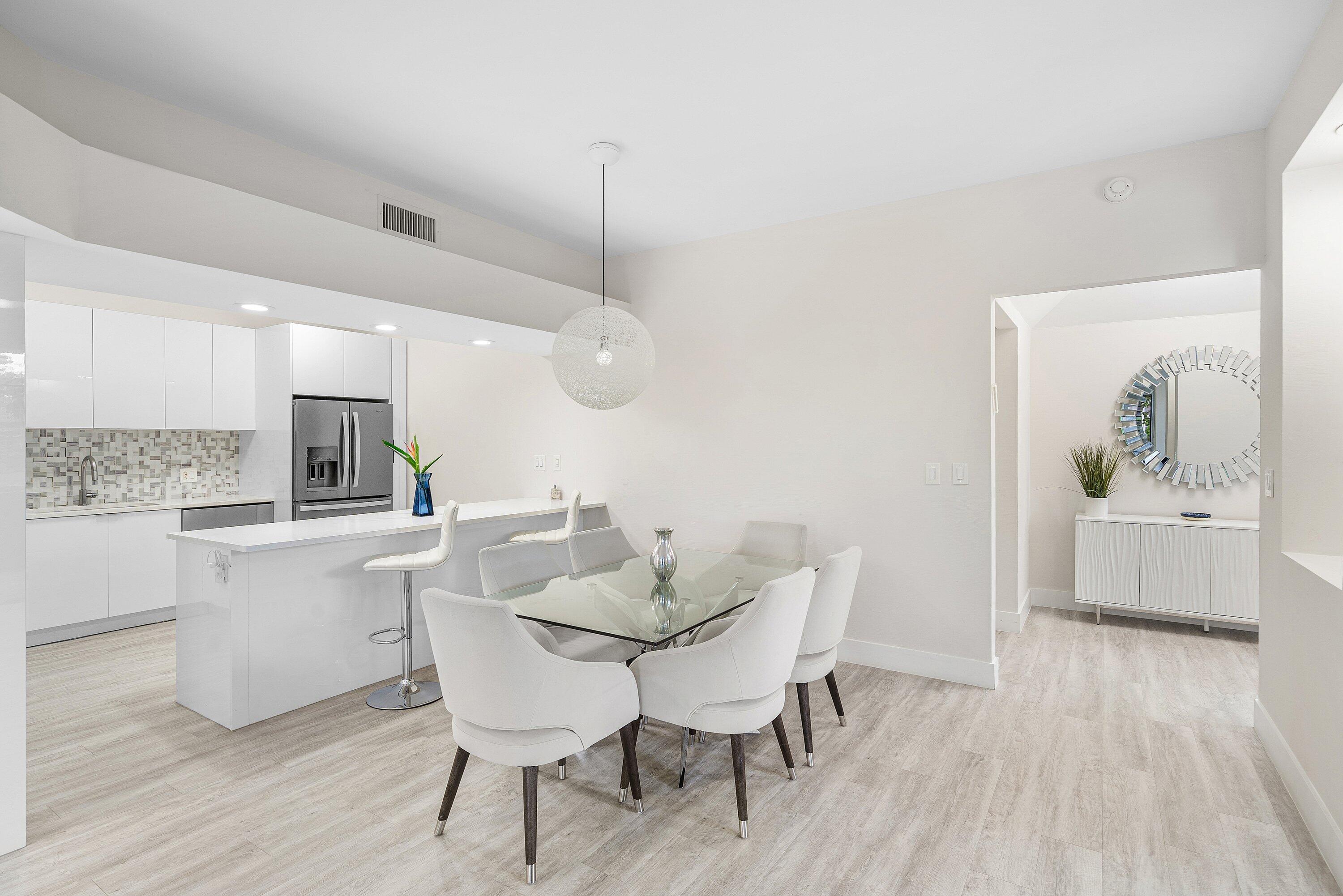 Kitchen / Dining
