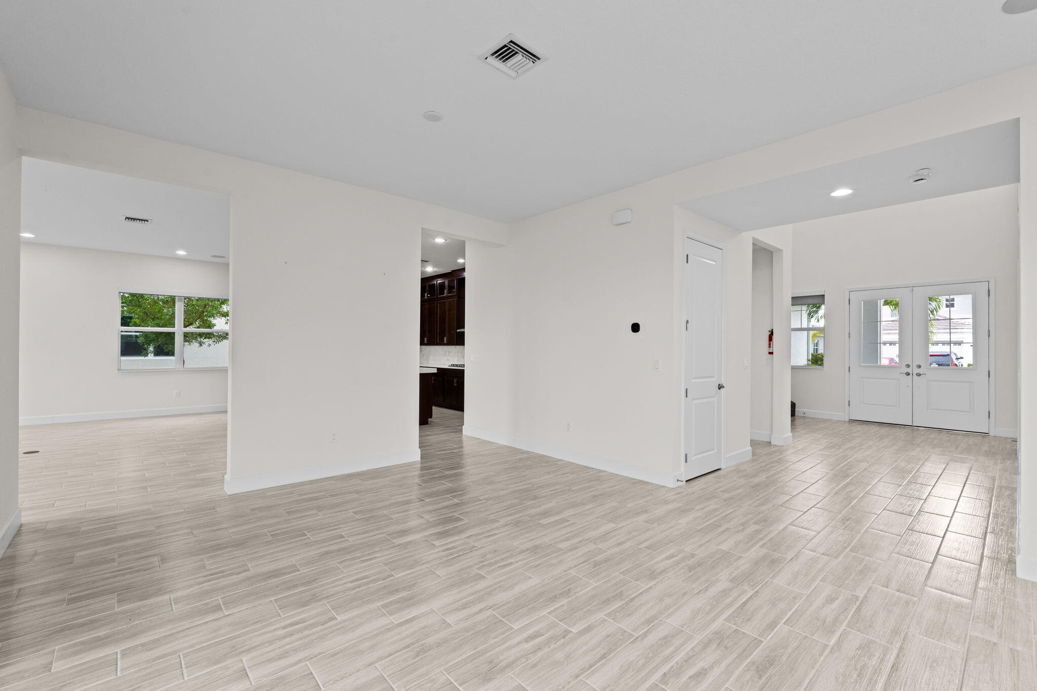 17-web-or-mls-A7406841