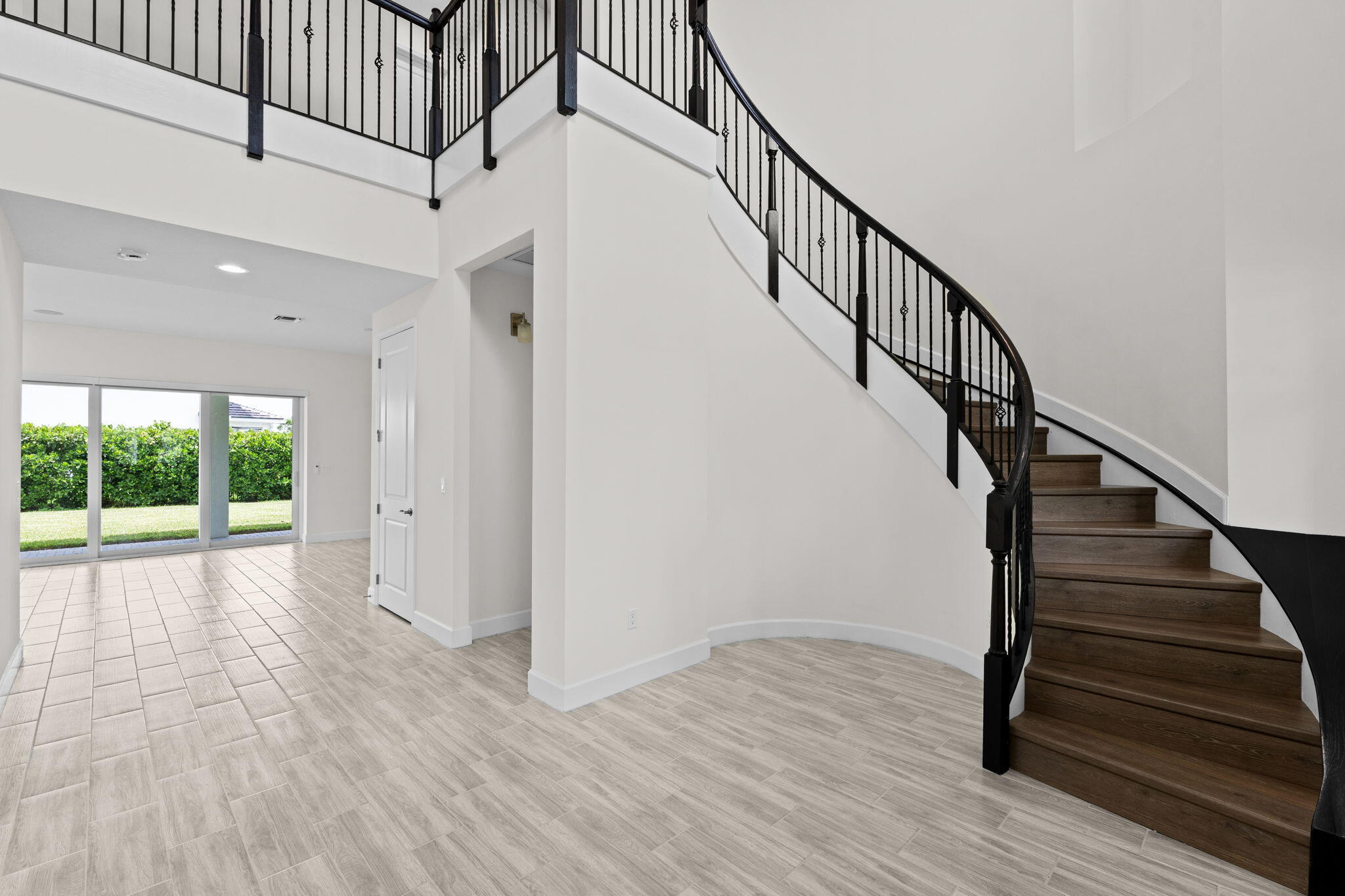 7-web-or-mls-A7406820