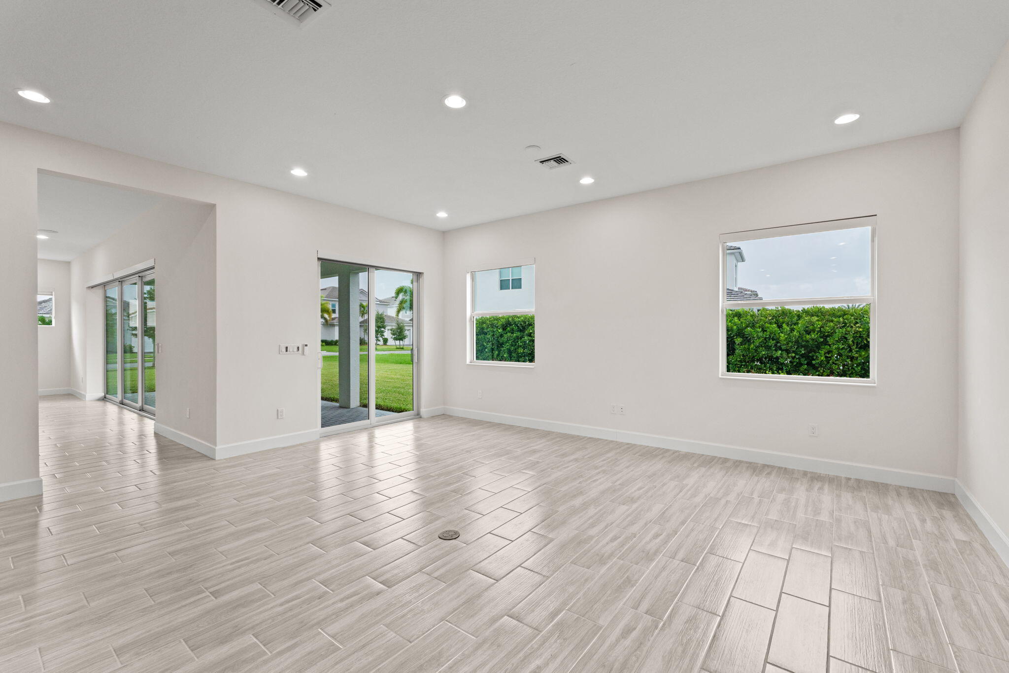18-web-or-mls-A7406904