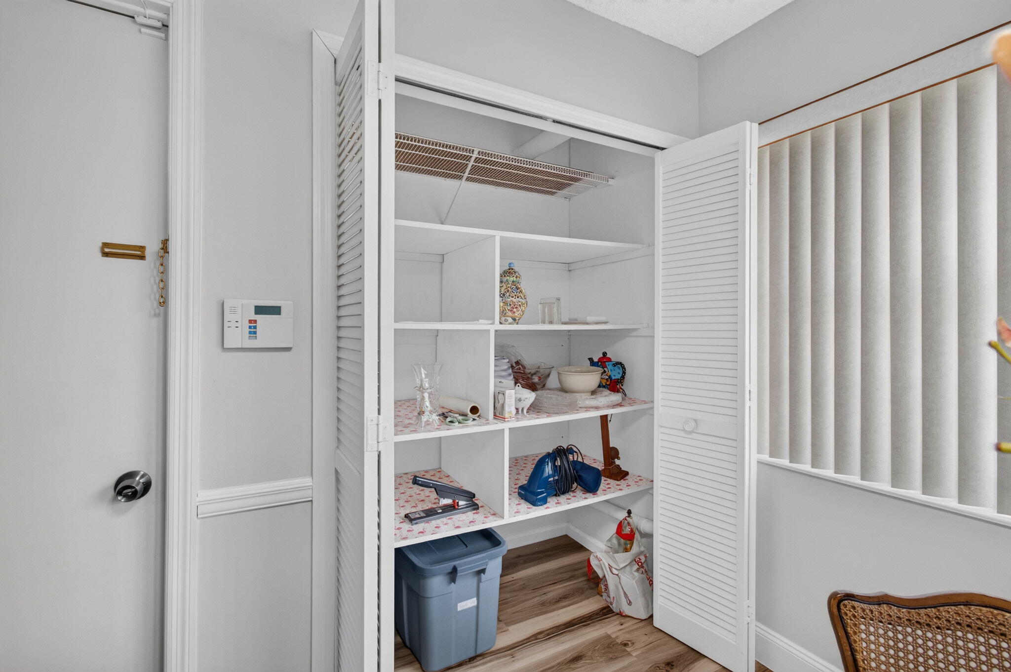 KITCHEN PANTRY