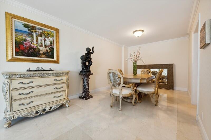 DINING AREA OFF KITCHEN