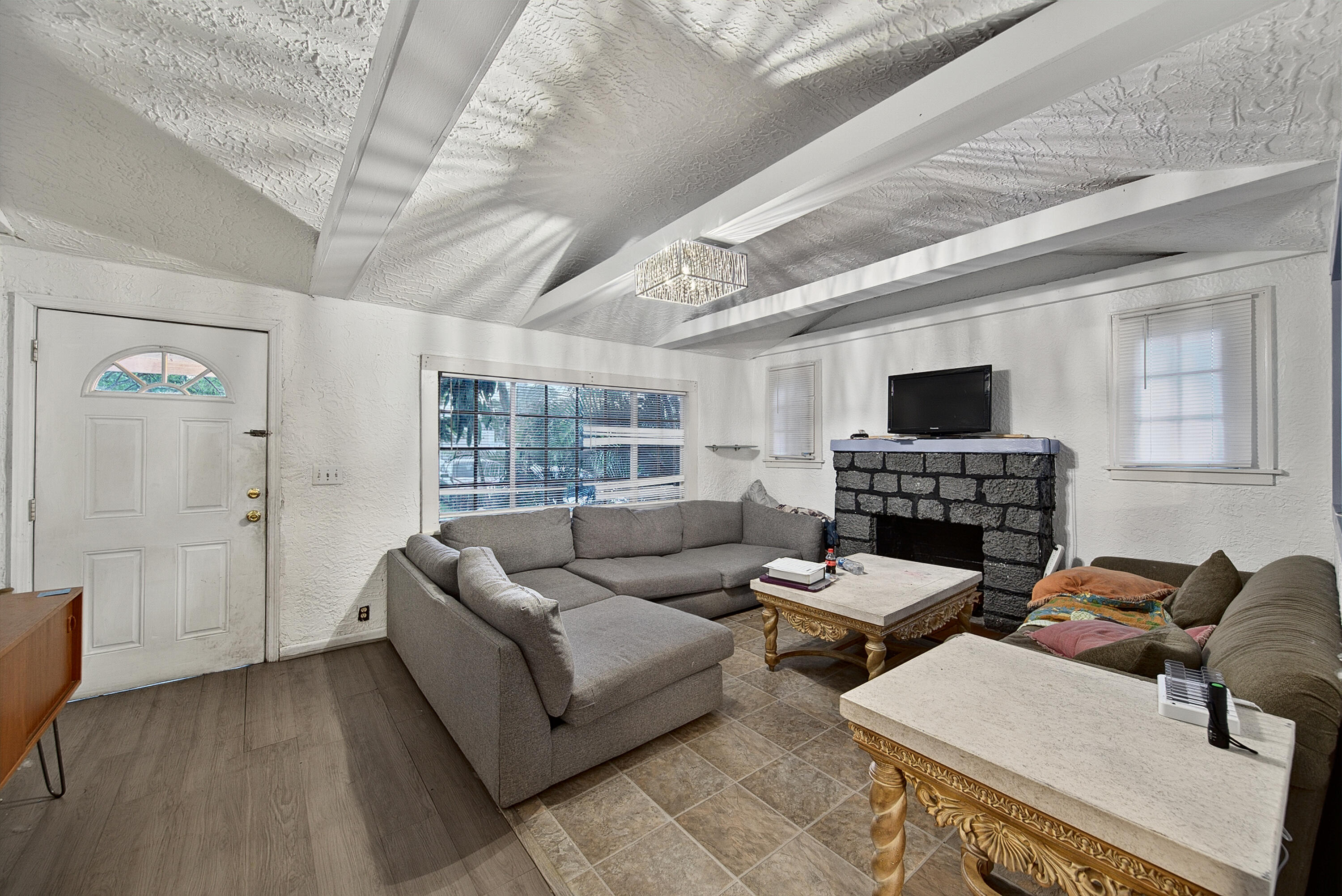 2327 Polk St Unit A (4)
