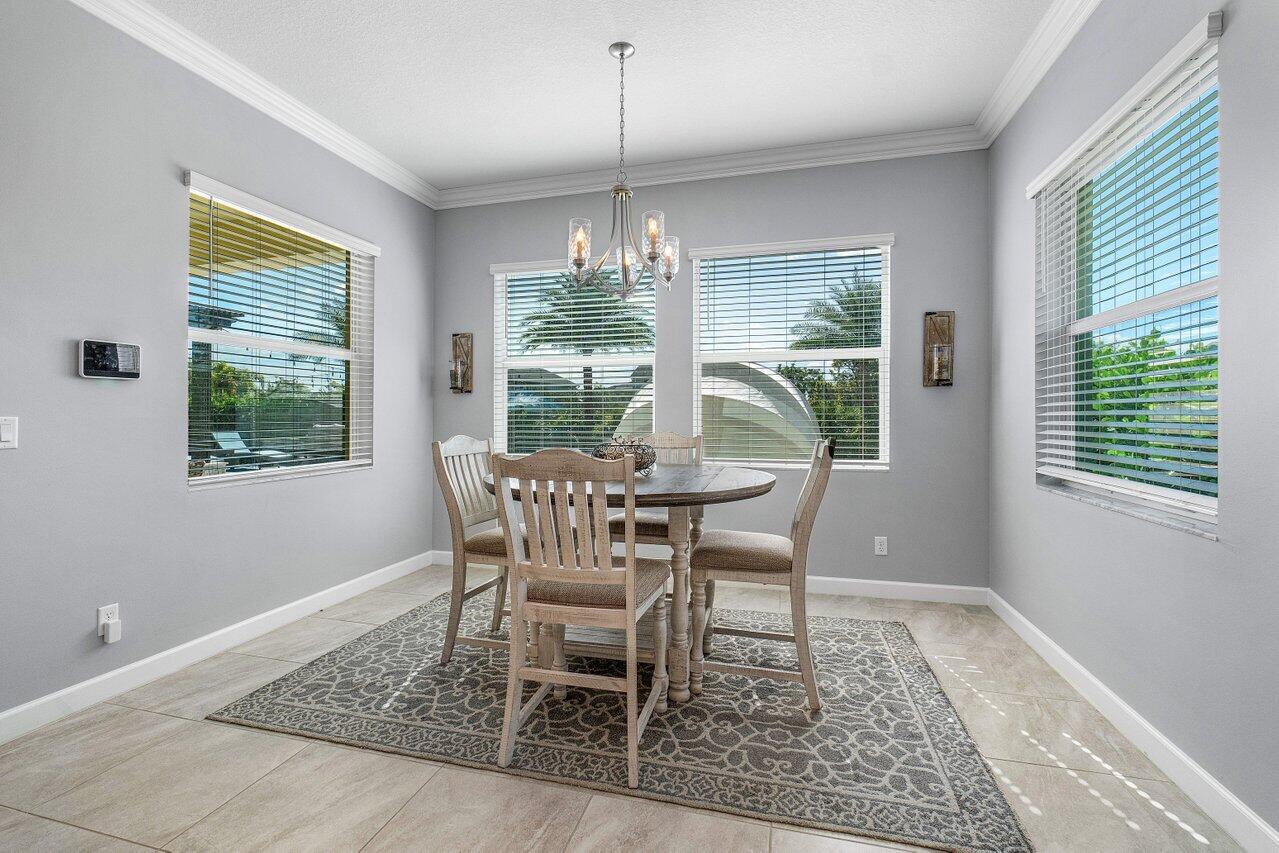 Breakfast Nook