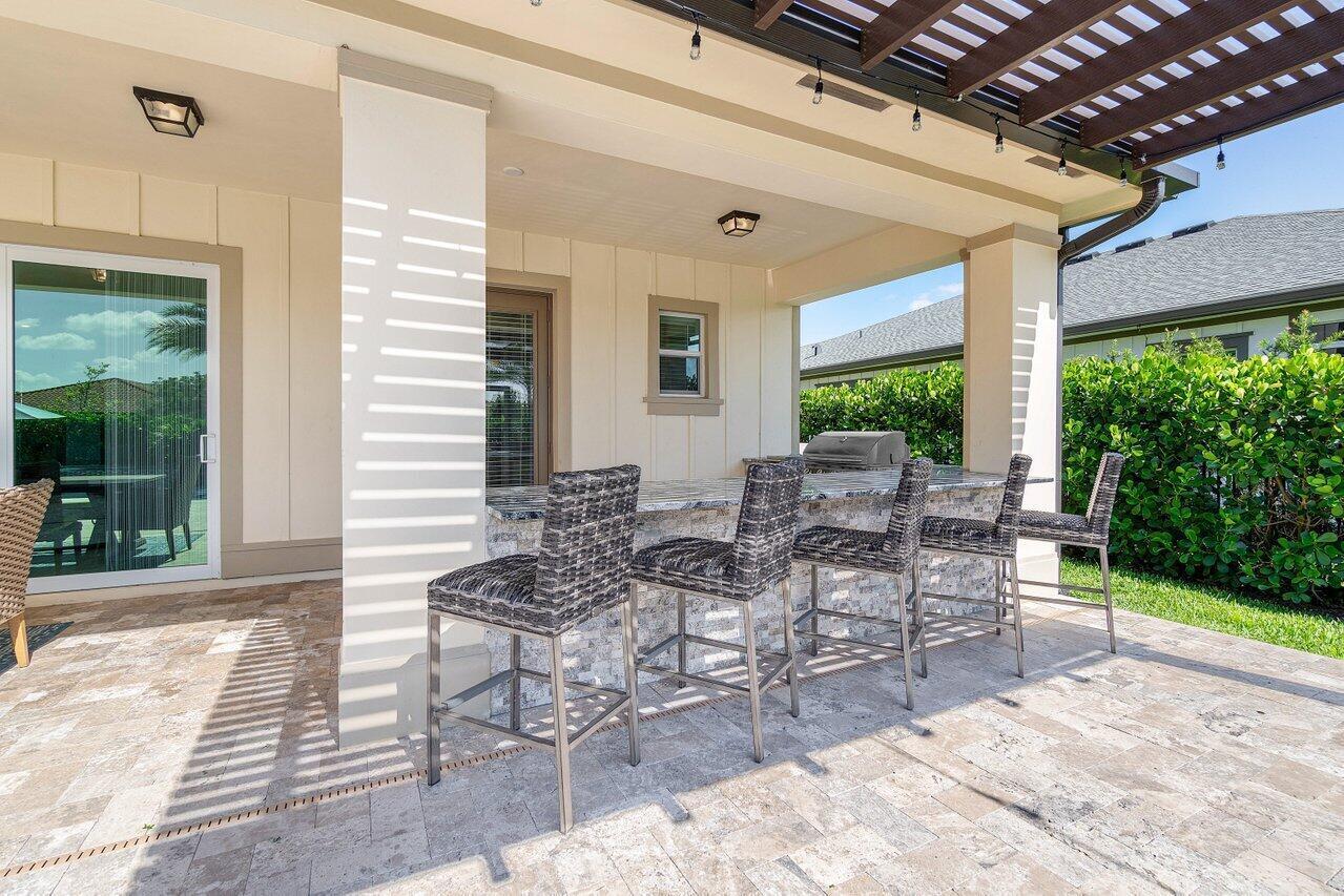 Outdoor Bar
