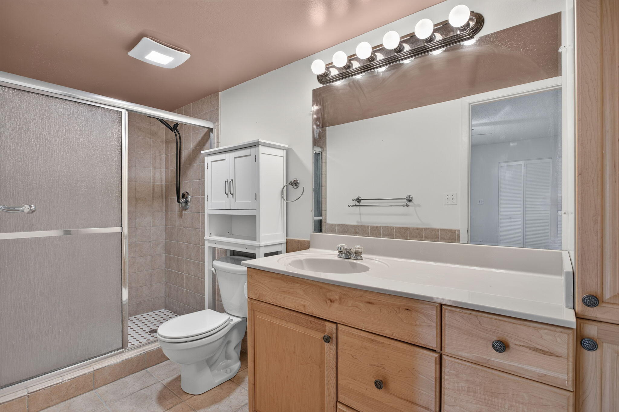 27-web-or-mls-2073-28