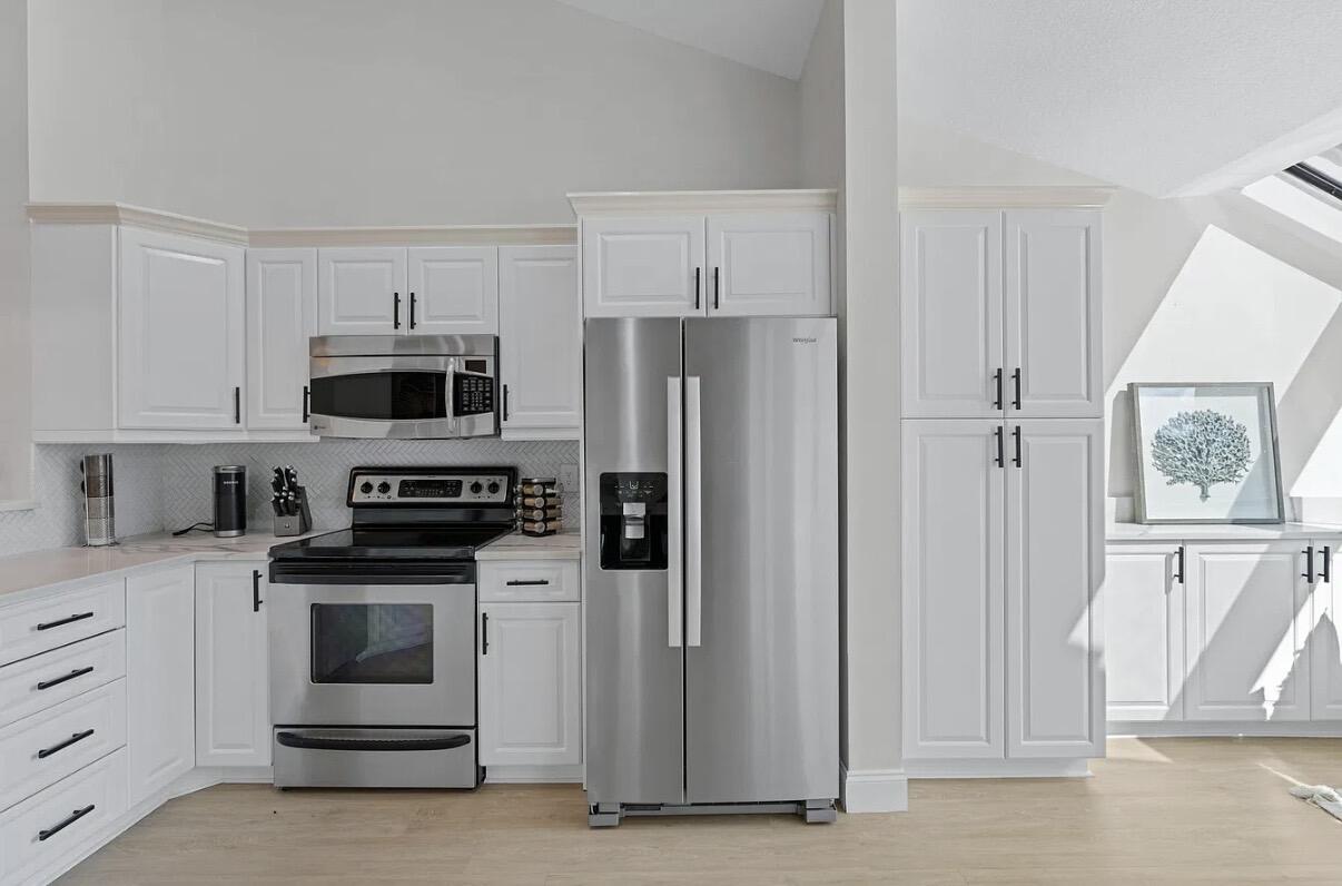 JUNO KITCHEN APPLIANCES