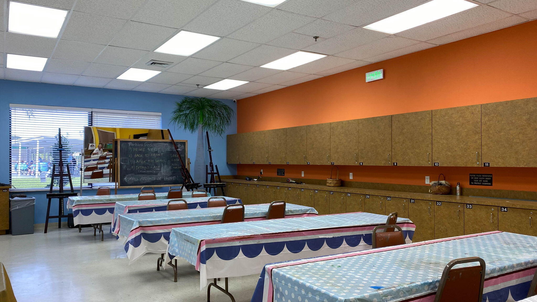 ARTS & CRAFT ROOM