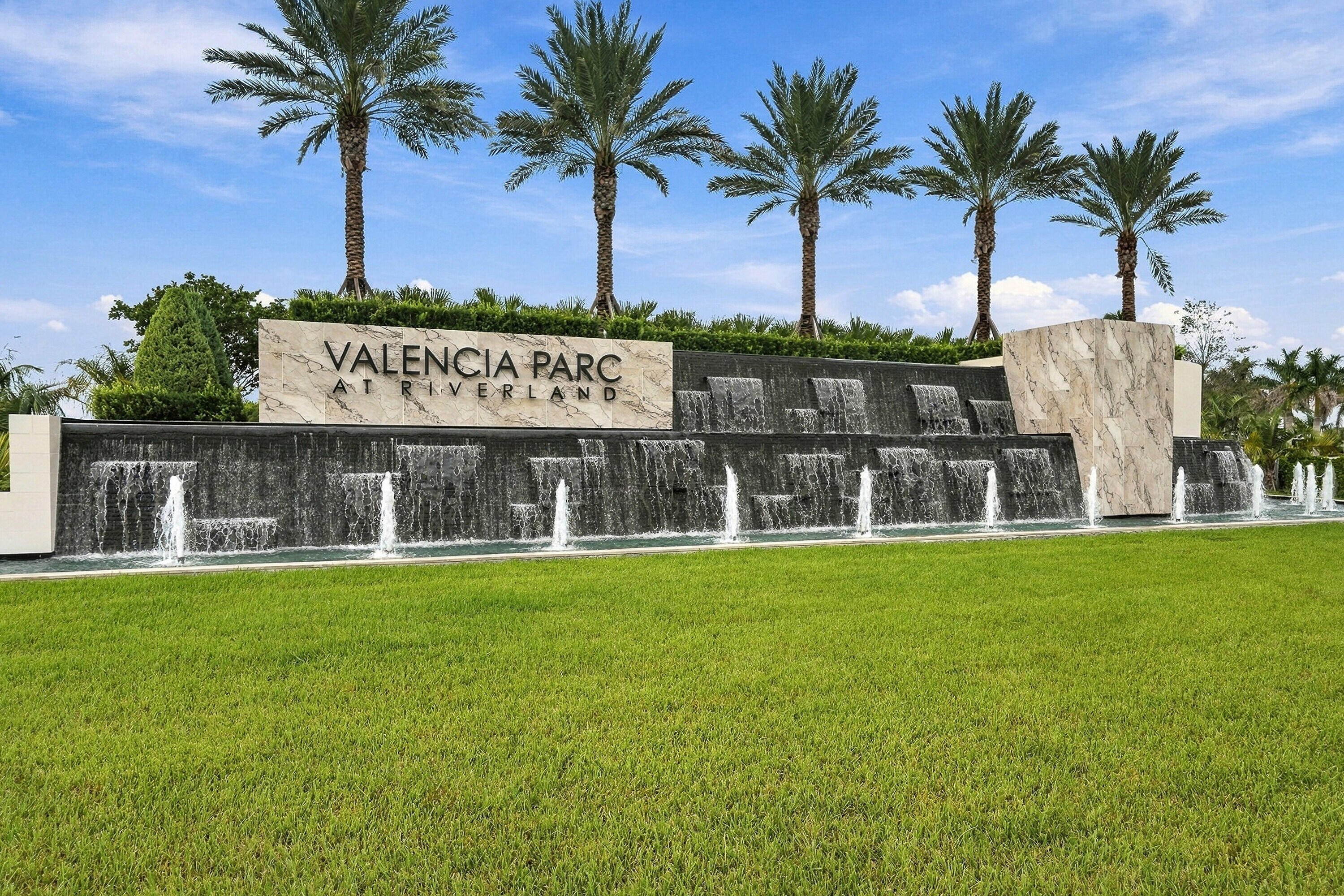 Valencia Parc at Riverland