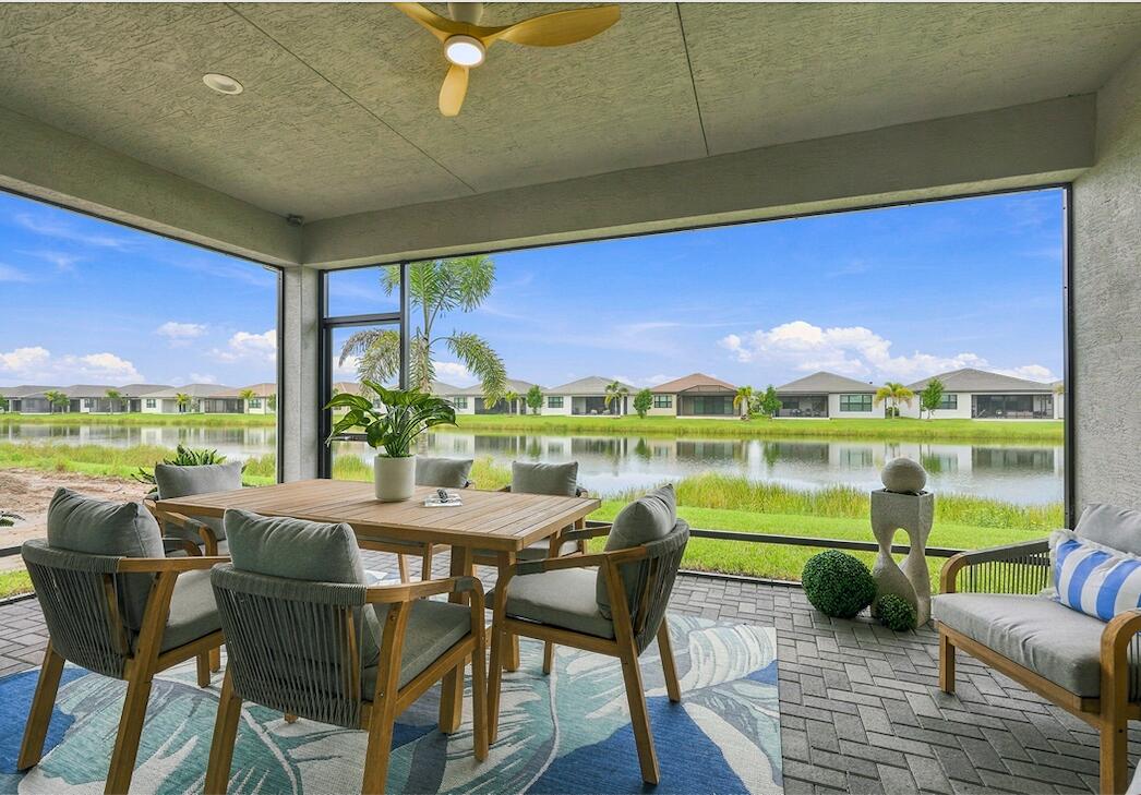 Screened Lanai with lake views and TV
