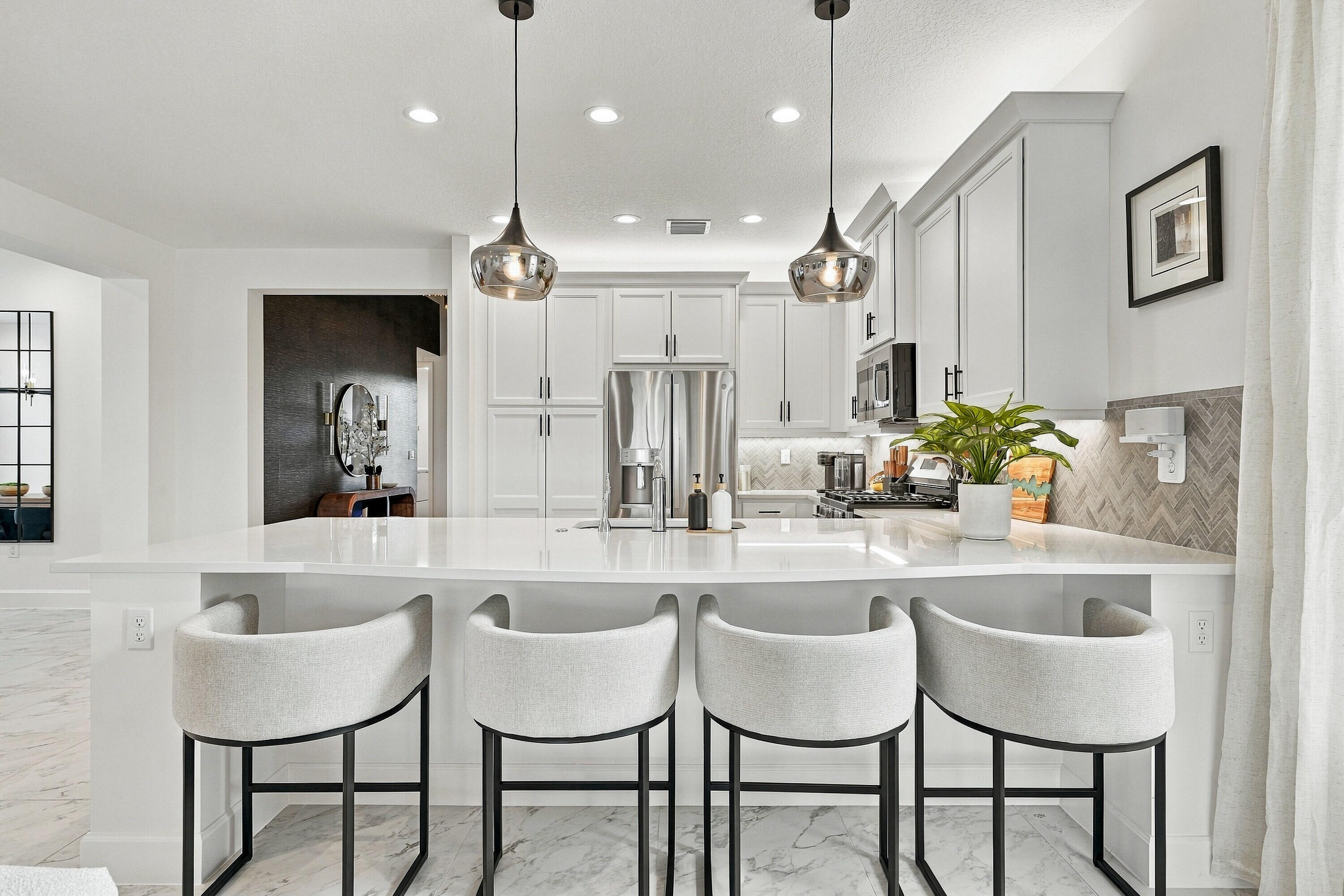Kitchen Island with barstools
