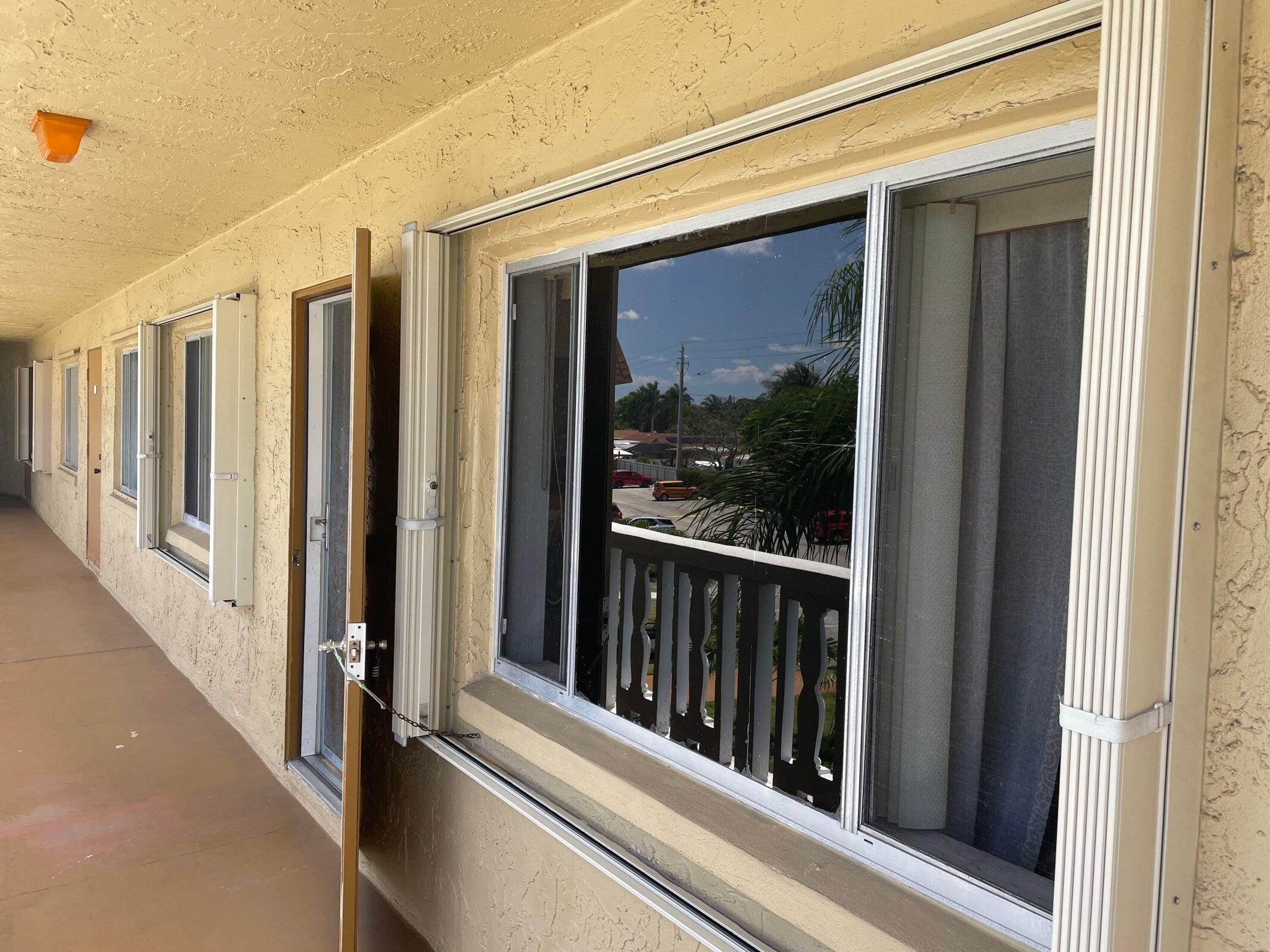 Accordion shutters