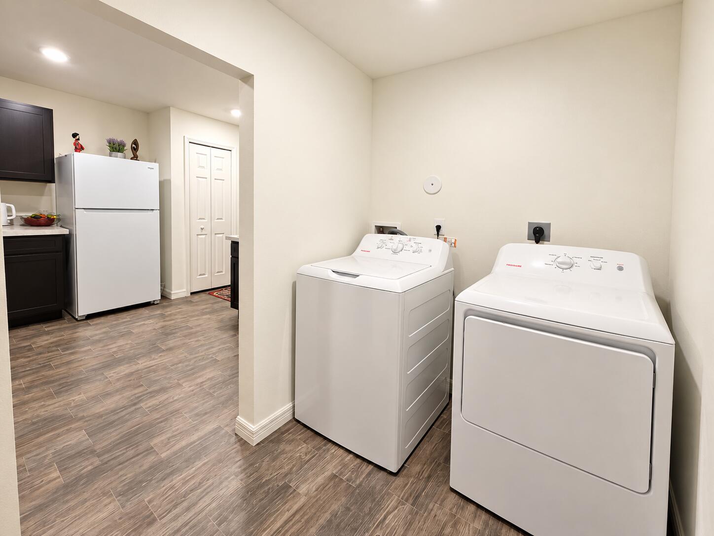Washer & Dryer