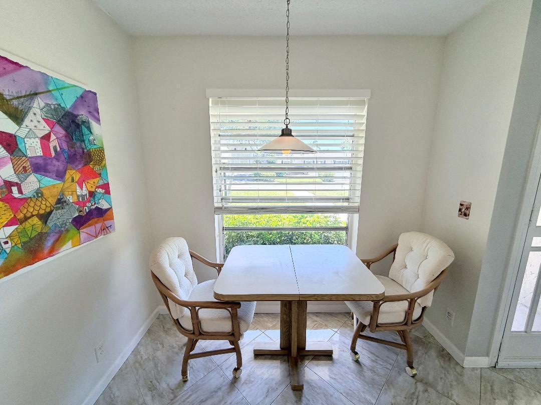 Breakfast area