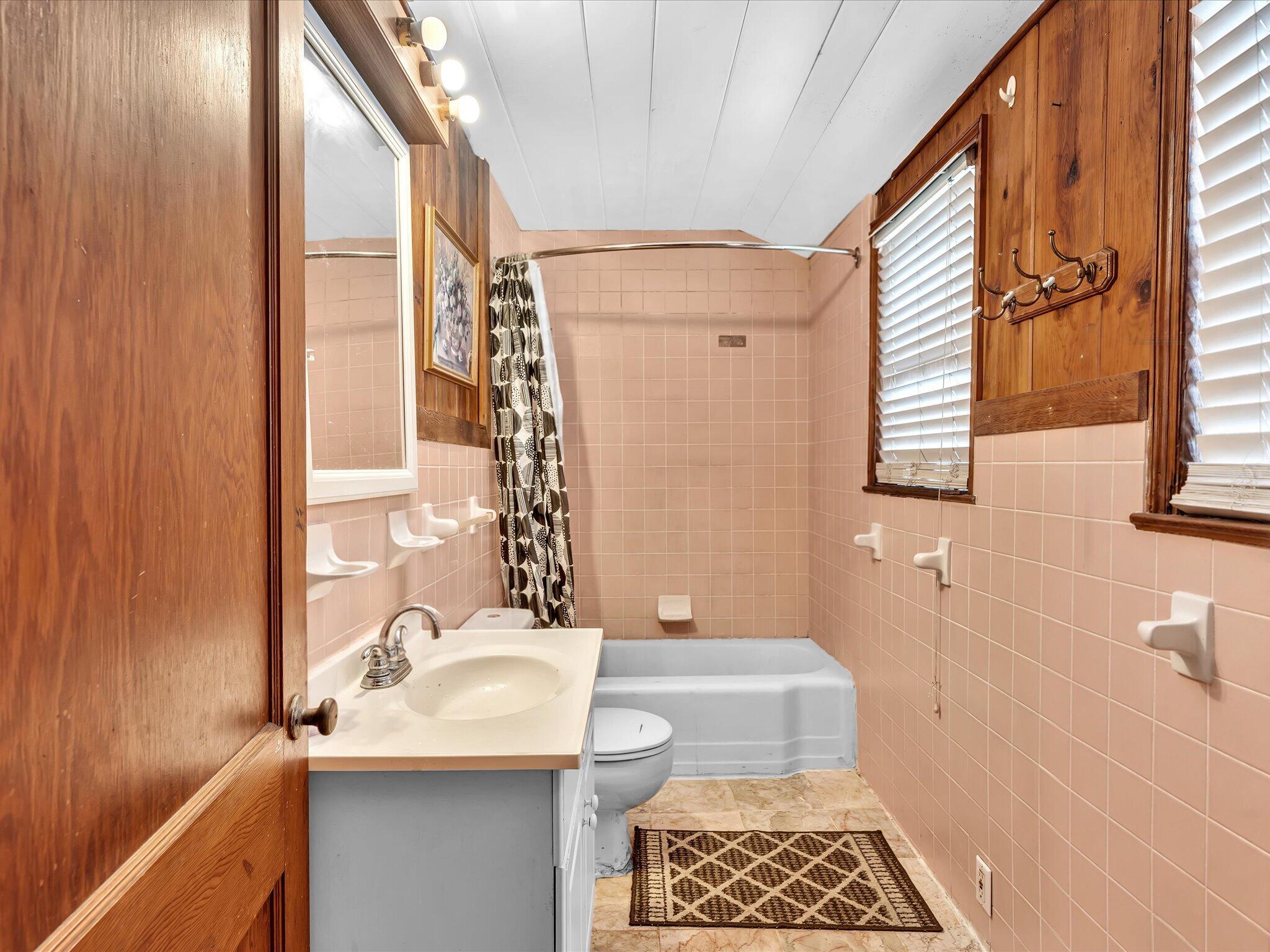 Unit 1 full bath
