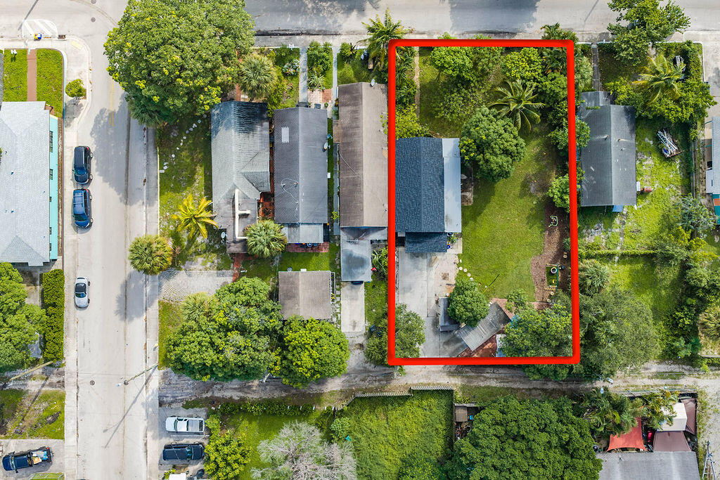 223NFstreetlakeworth-029