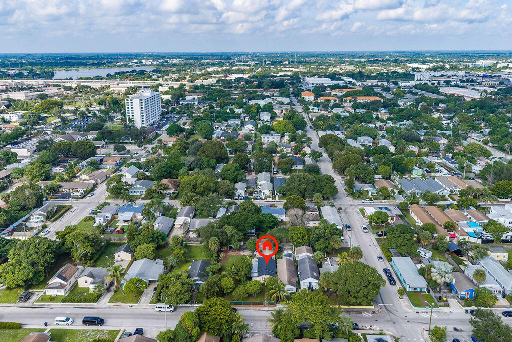 223NFstreetlakeworth-020