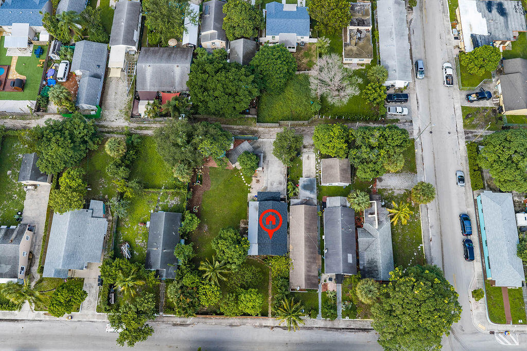 223NFstreetlakeworth-019