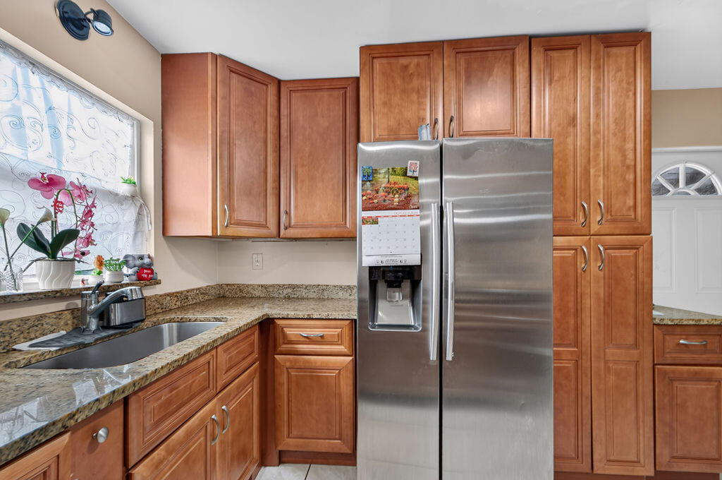 223NFstreetlakeworth-038