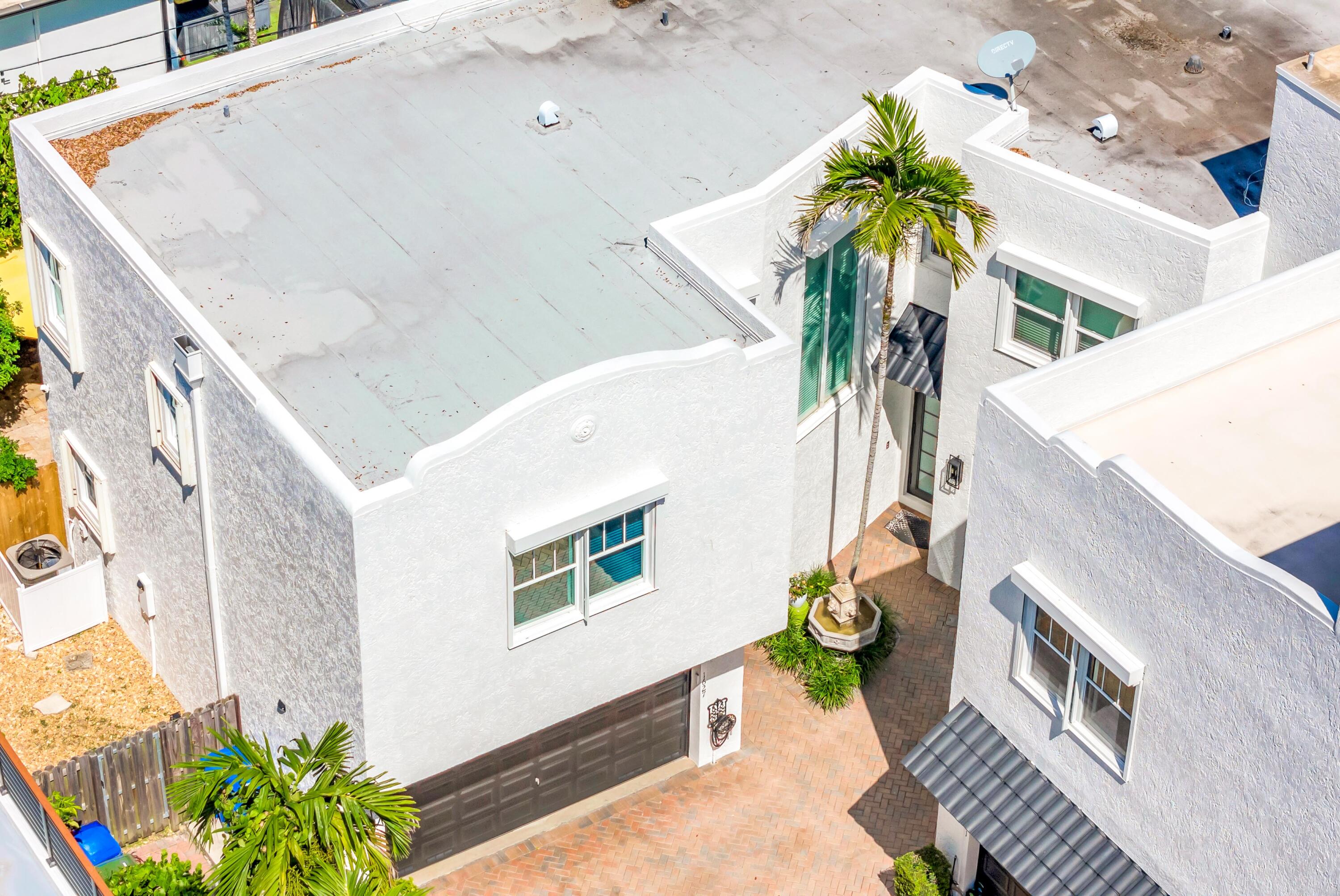 1627 E BROWARD BLVD-52