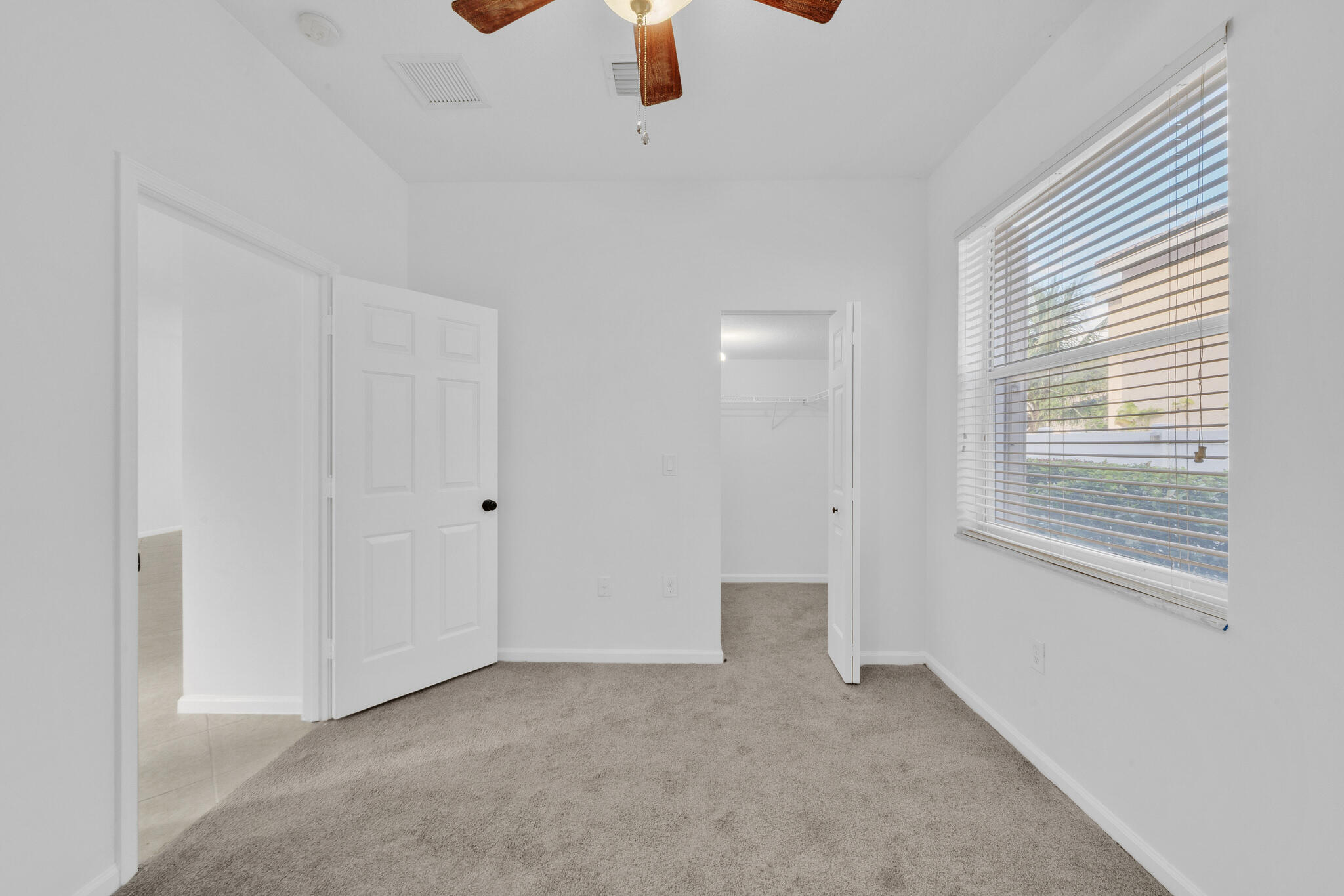 4 Guest Bedroom A (3)