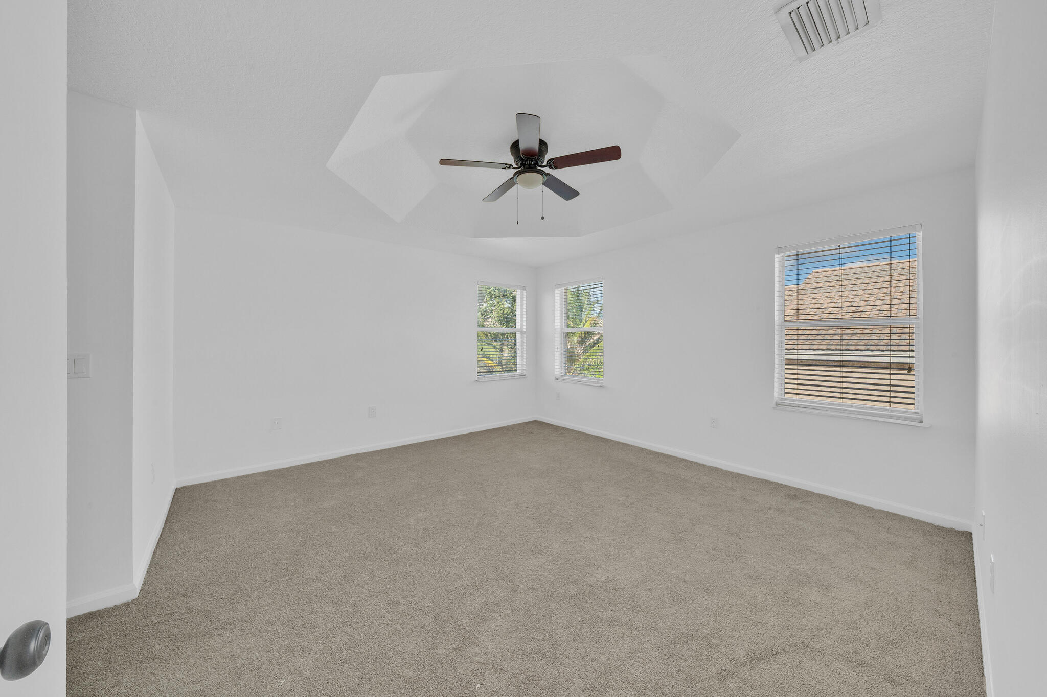 14 Primary Bedroom Suite (1)