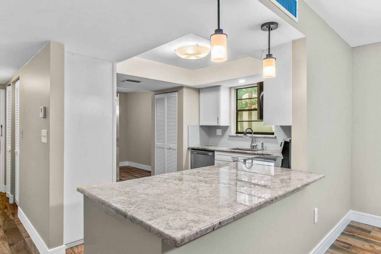 008-1555SouthFederalHighway-Unit203-Delr