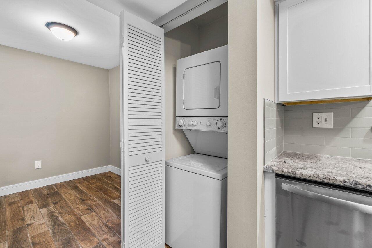 022-1555SouthFederalHighway-Unit203-Delr