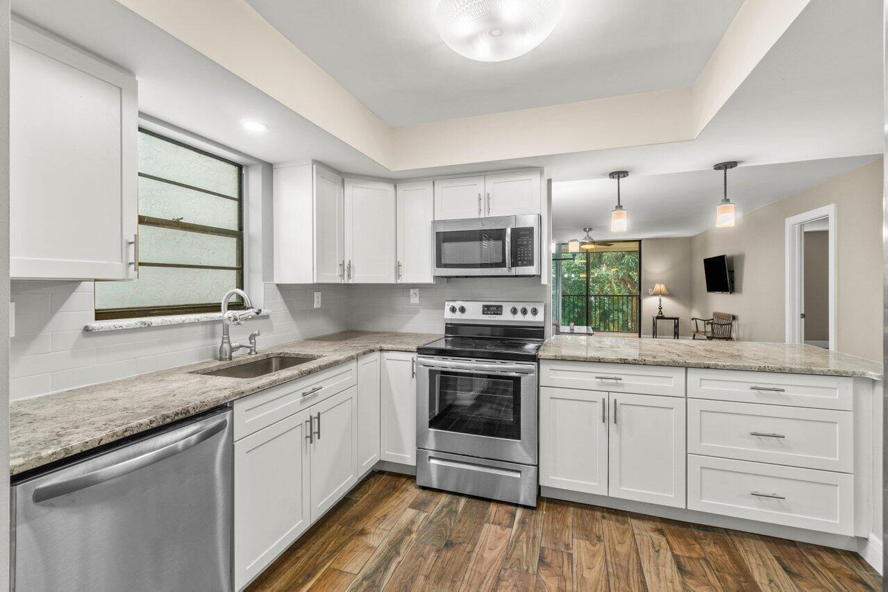 006-1555SouthFederalHighway-Unit203-Delr