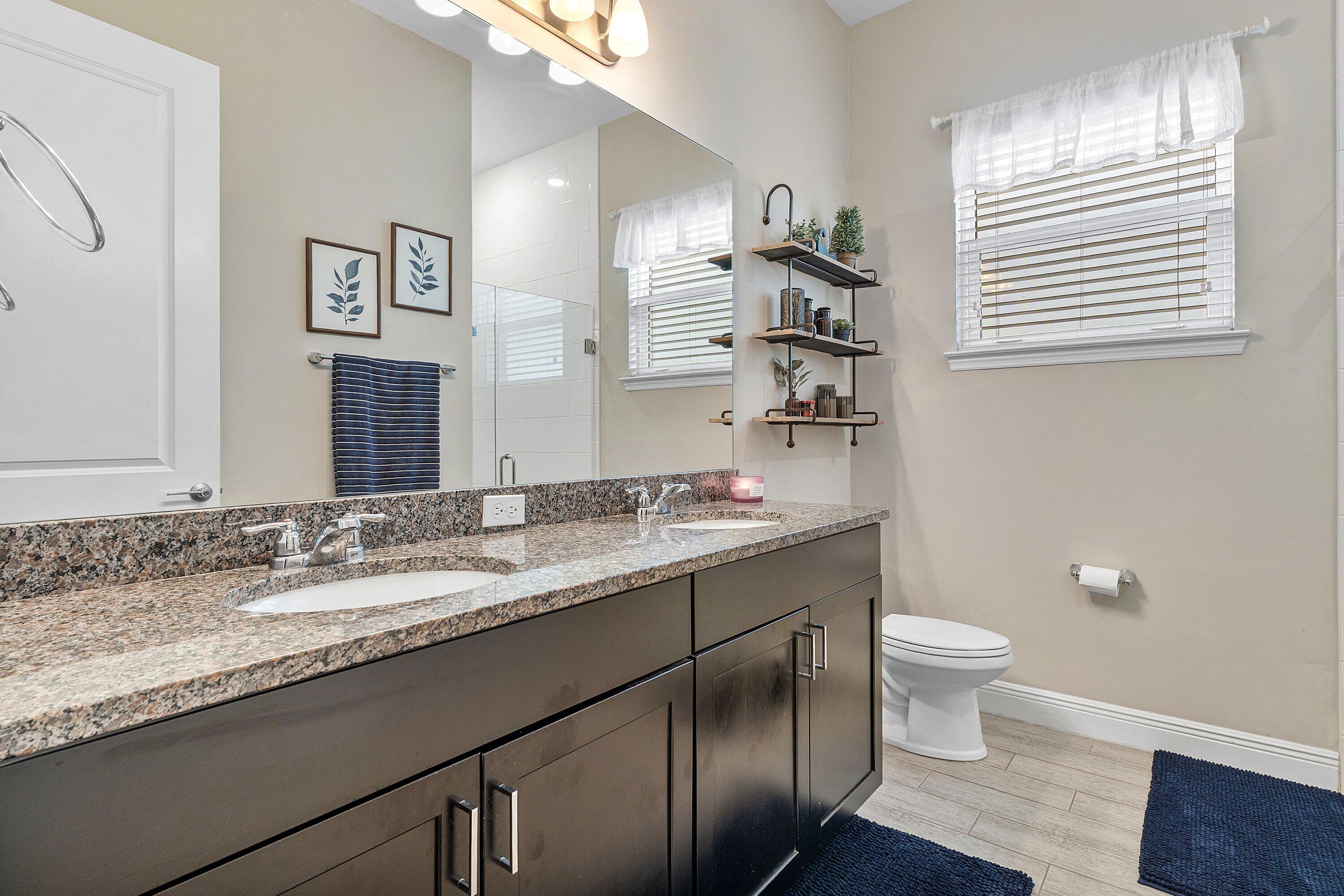 full bathroom 1