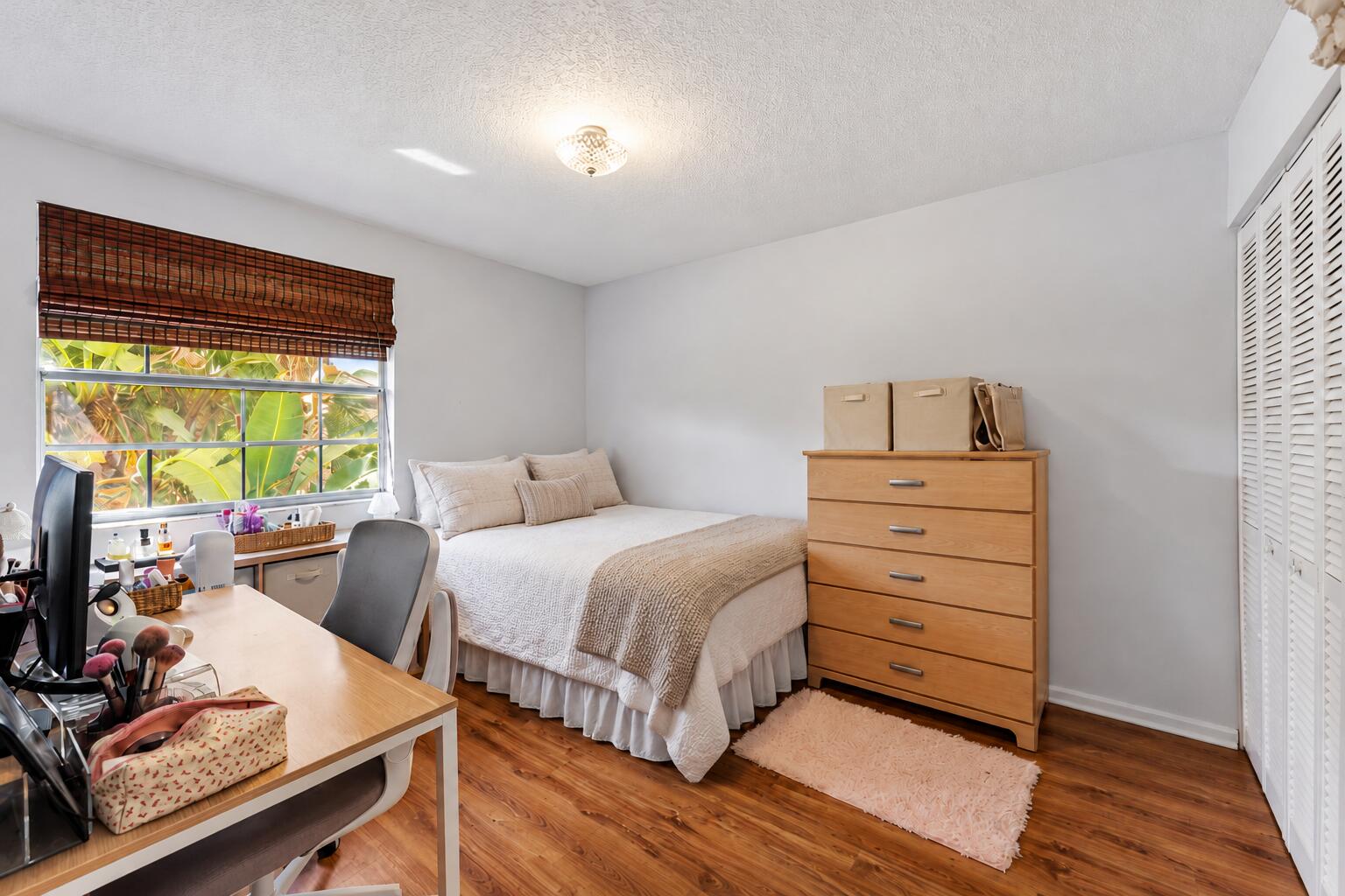 Cozy Neutral Bedroom Office Retreat
