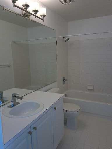 SECONDARY BATHROOM