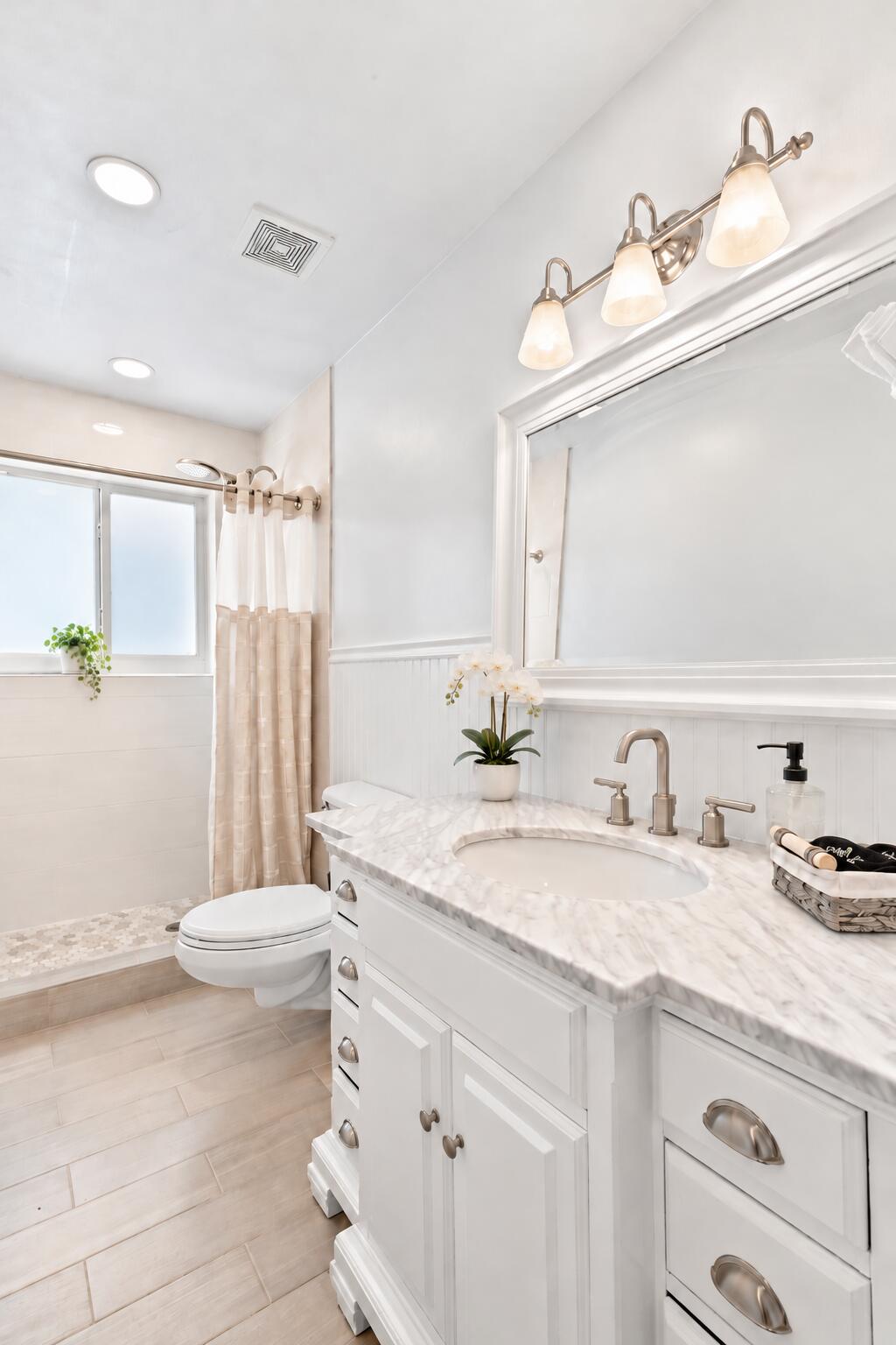 Serene Coastal Bathroom with Petite Plan