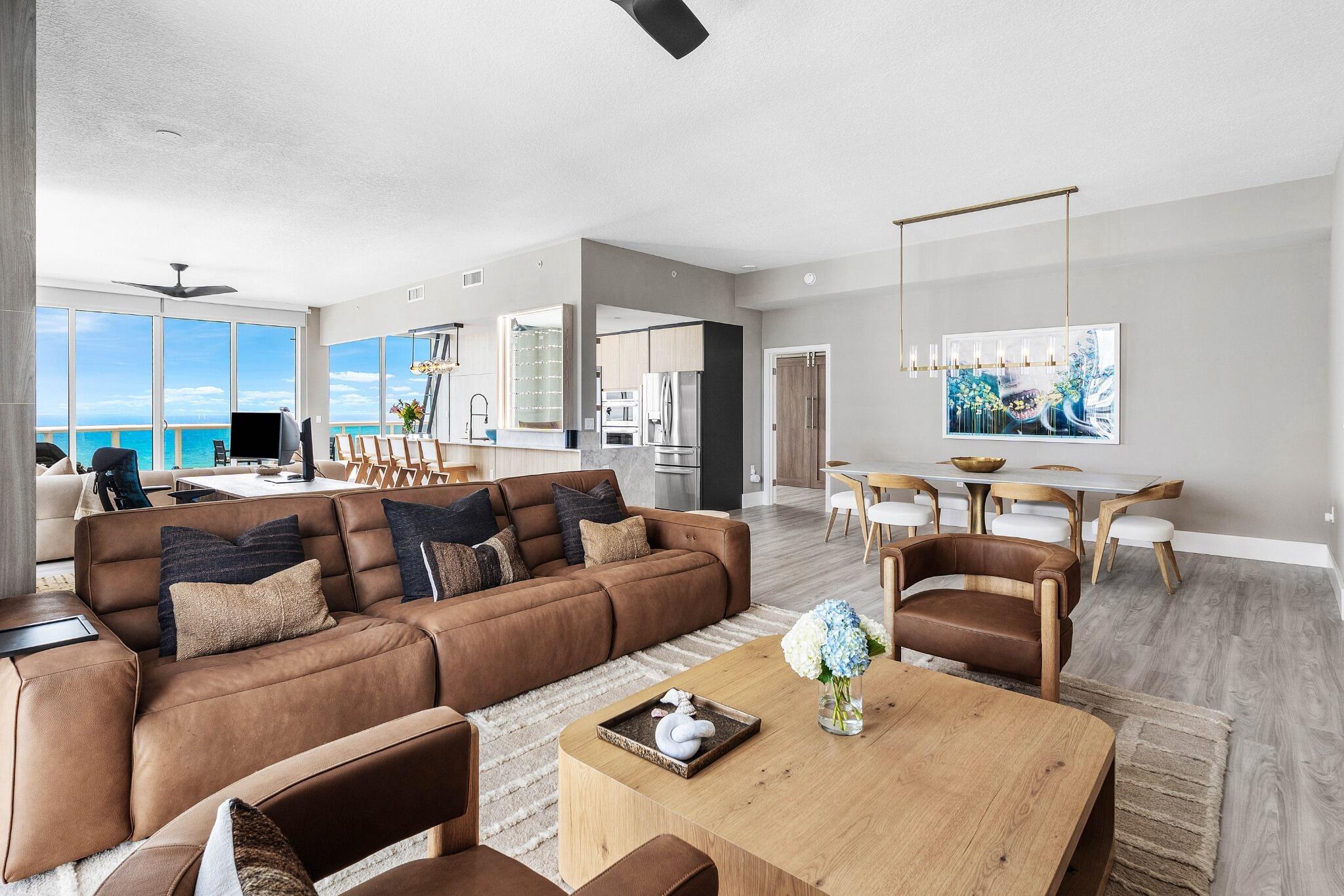 004 - Living area_stunning water views