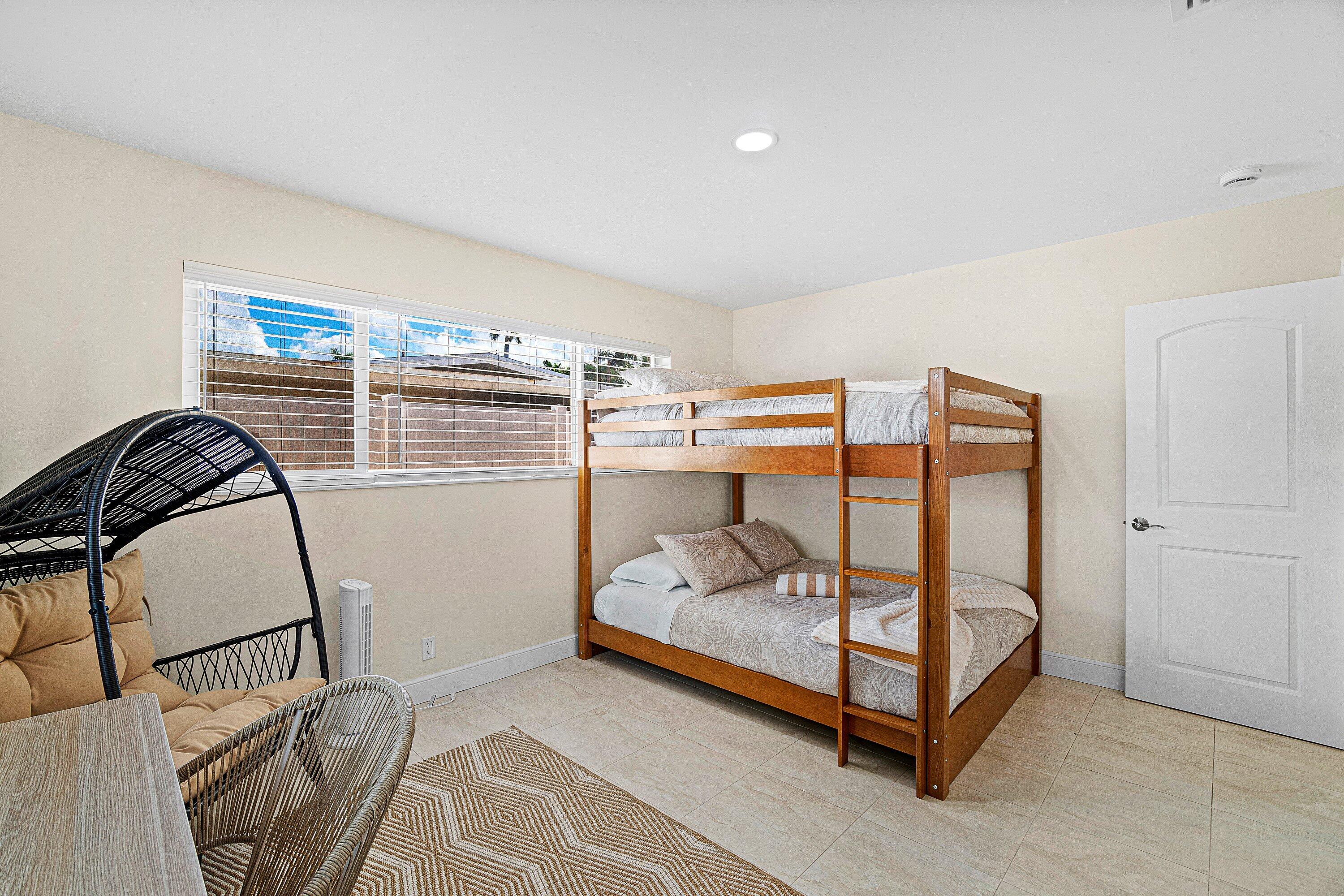 033-1616Southeast4thStreet-DeerfieldBeac