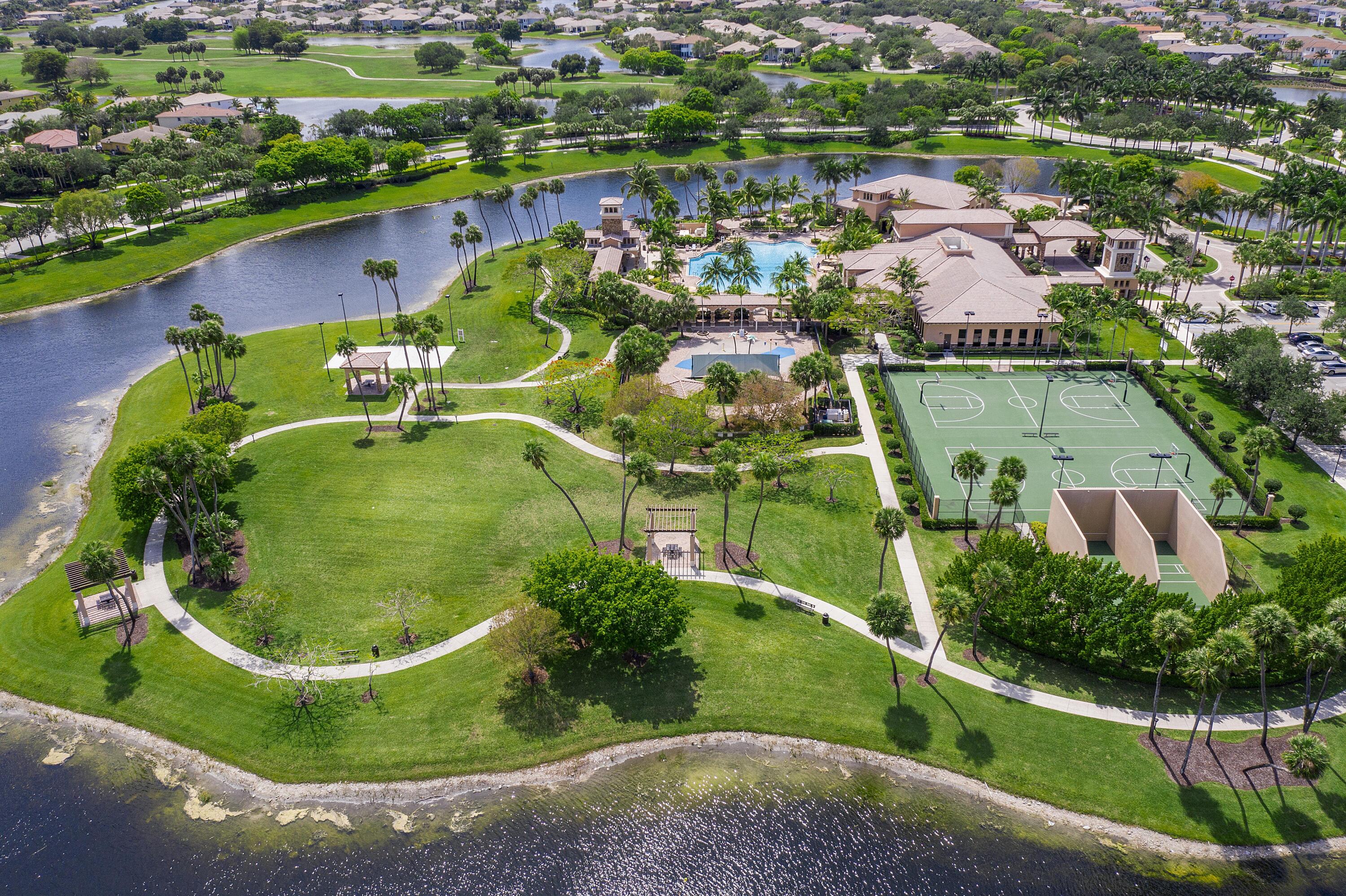 Heron Bay Clubhouse_02